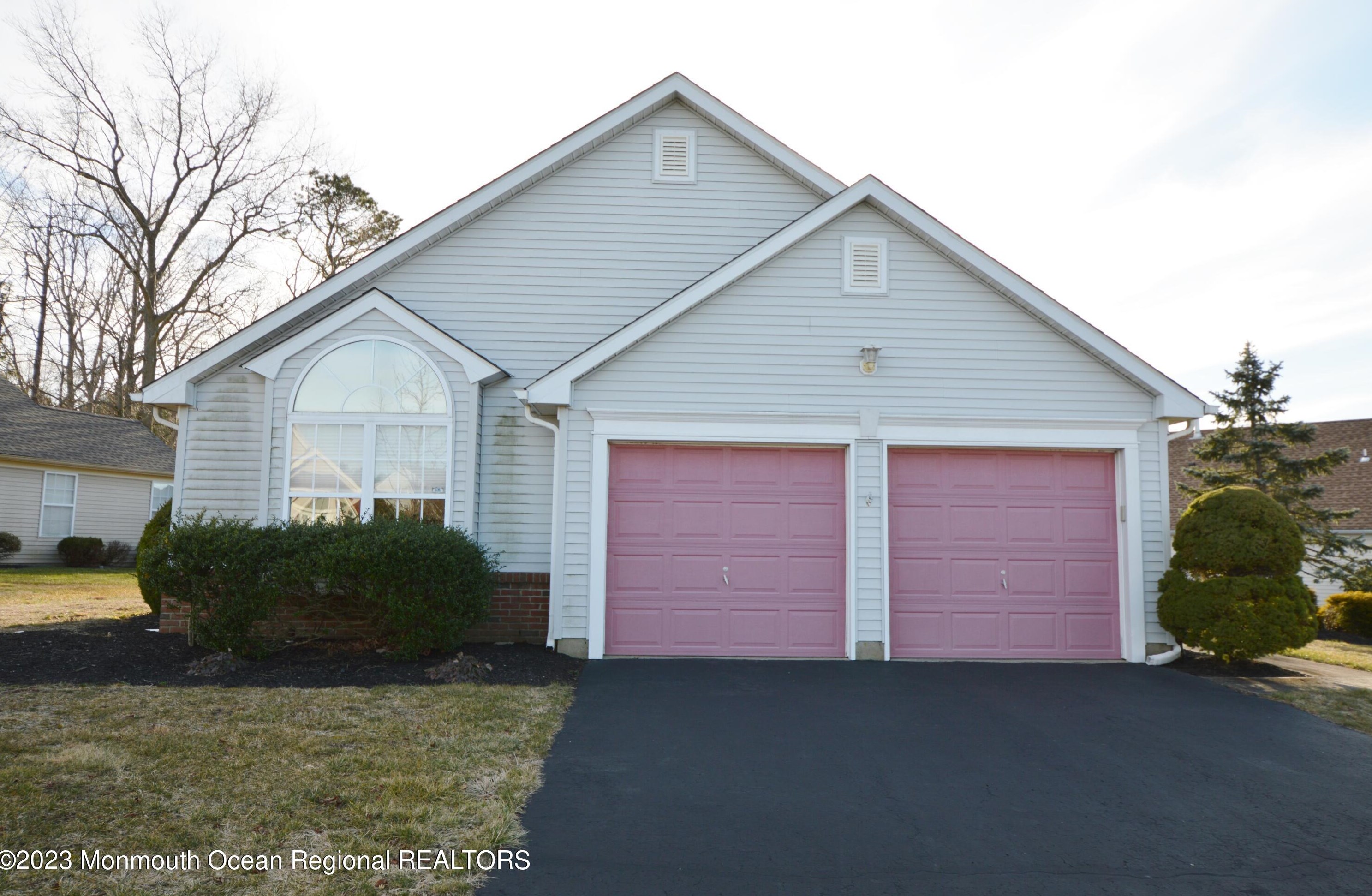 2493 Spring Hill Dr, Toms River, NJ 08755-2523