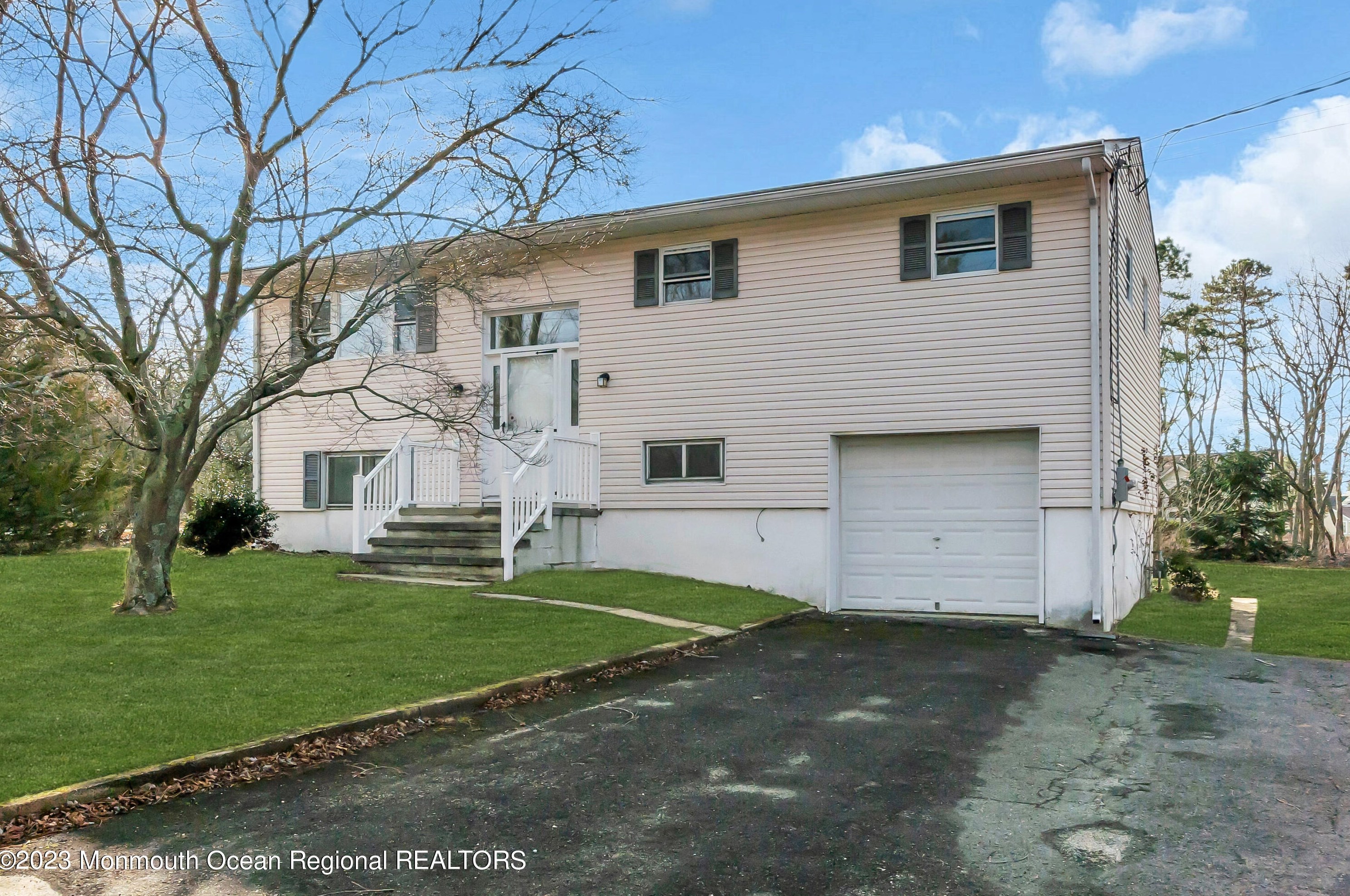 41 Beam Ave, Jackson Twp, NJ 08527