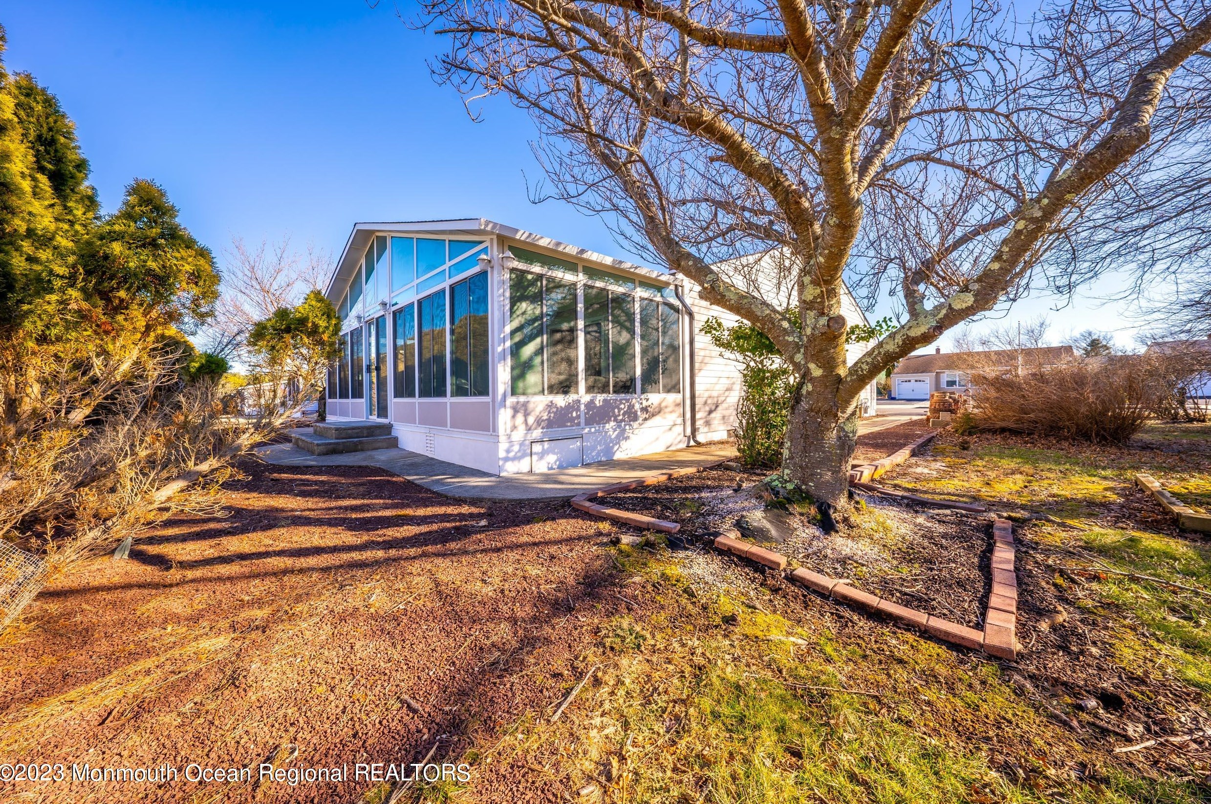17 Garrett Rd, Toms River, NJ 08757-6371