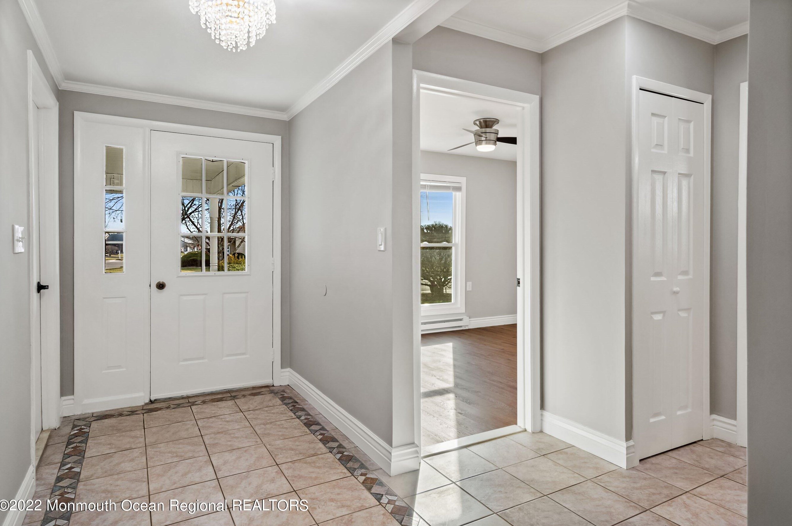 24 Wolverton Pl, Lakehurst, NJ 08759