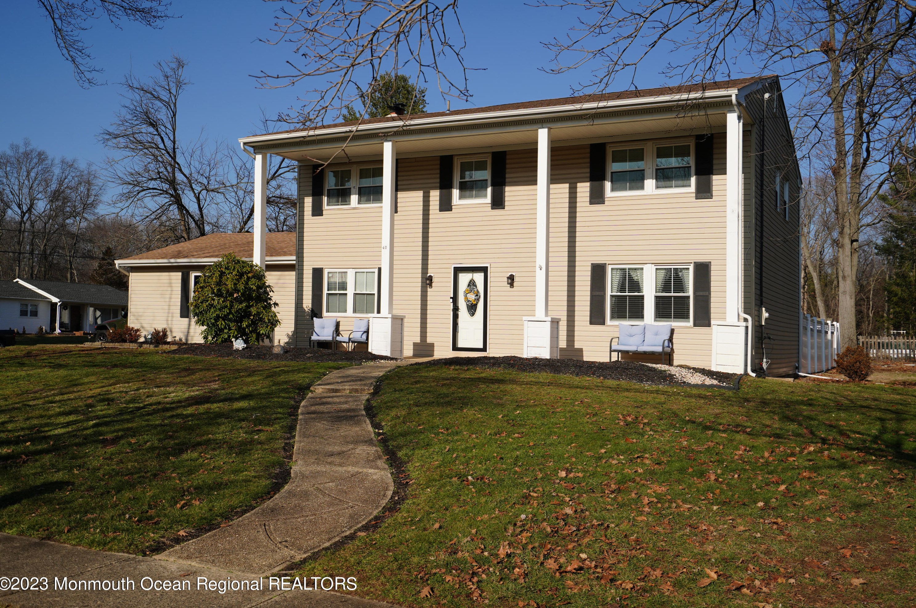 40 Sandburg Dr, Morganville, NJ 07751