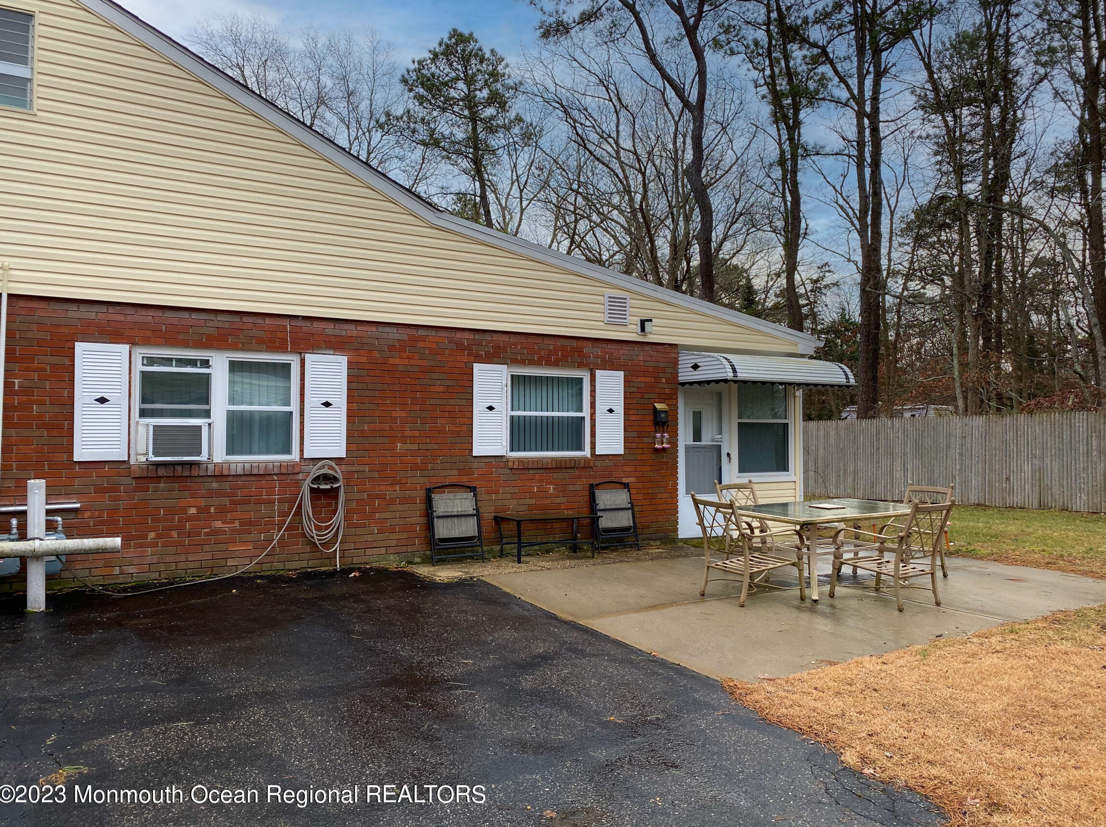 10 Walnut St, Toms River, NJ 08757-2260