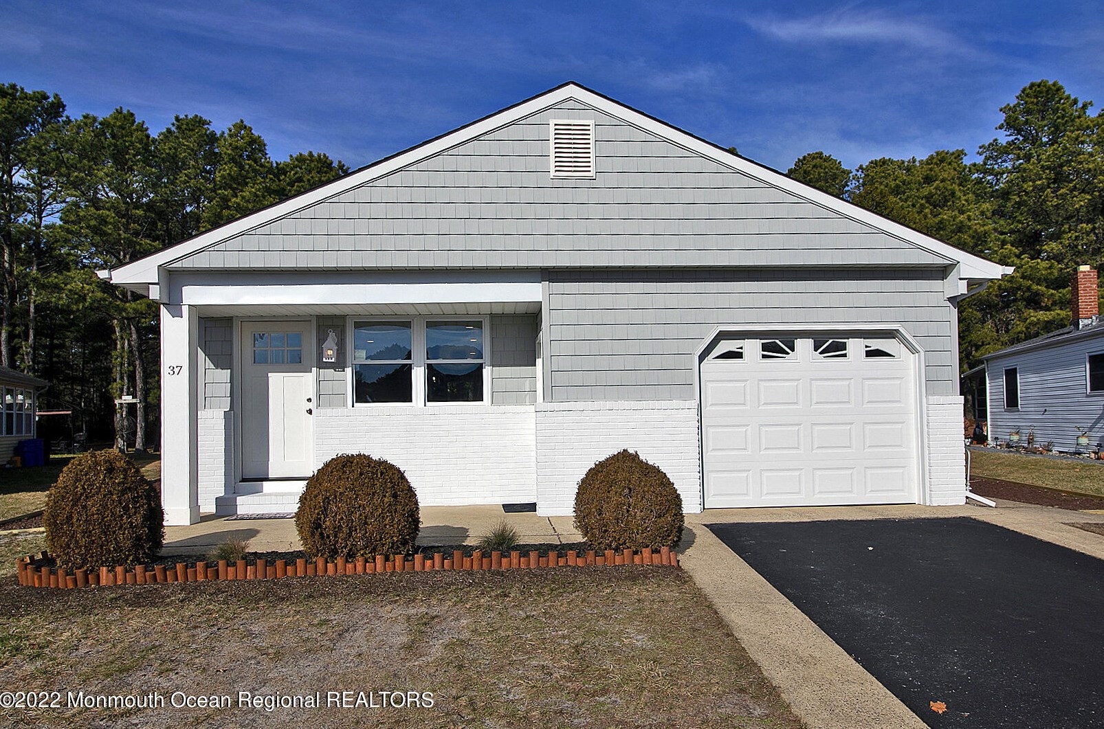 37 Cabrillo Blvd, Toms River, NJ 08757-5703