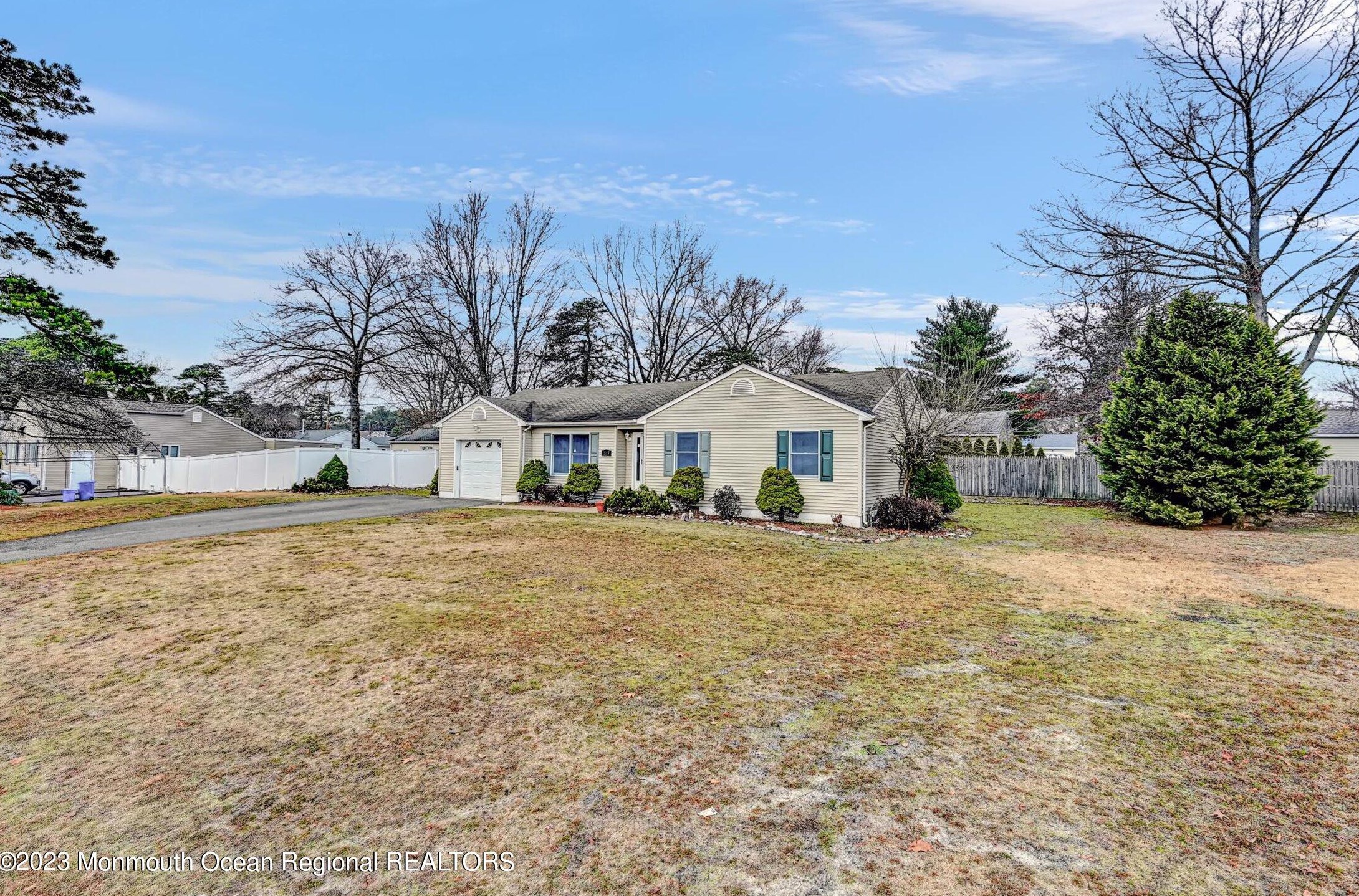 1817 3rd Ave, Toms River, NJ 08757-3508