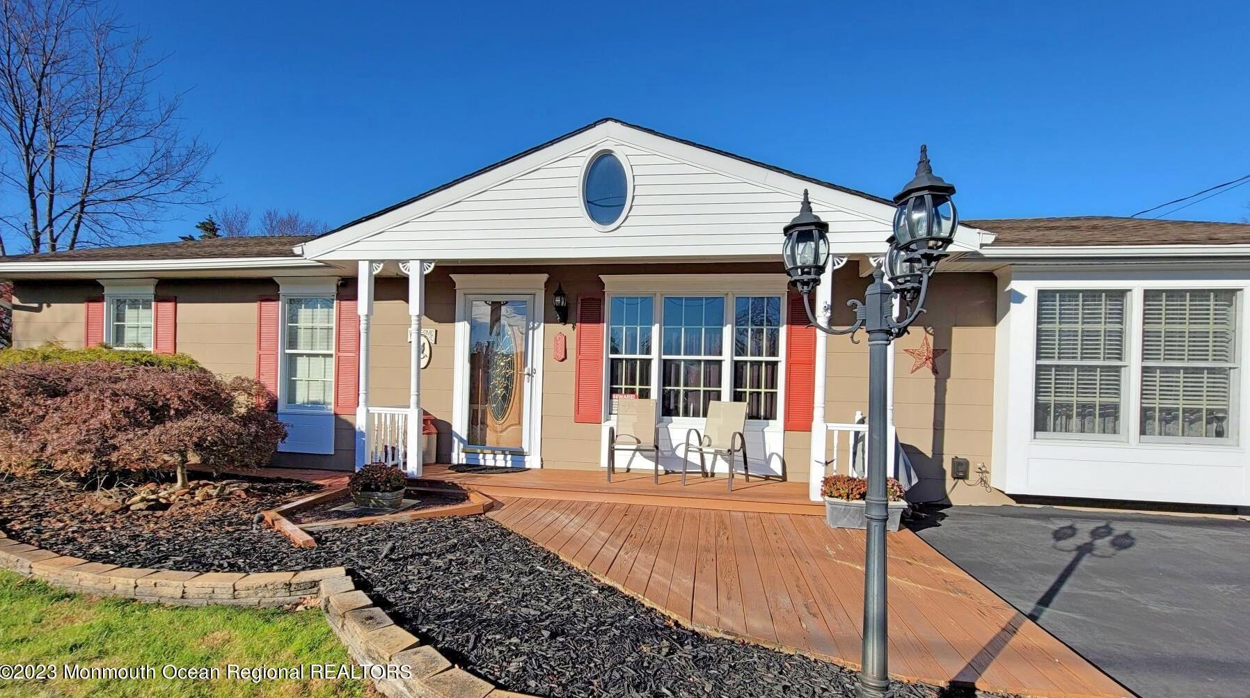 914 Clubhouse Dr, Lacey, NJ 08731
