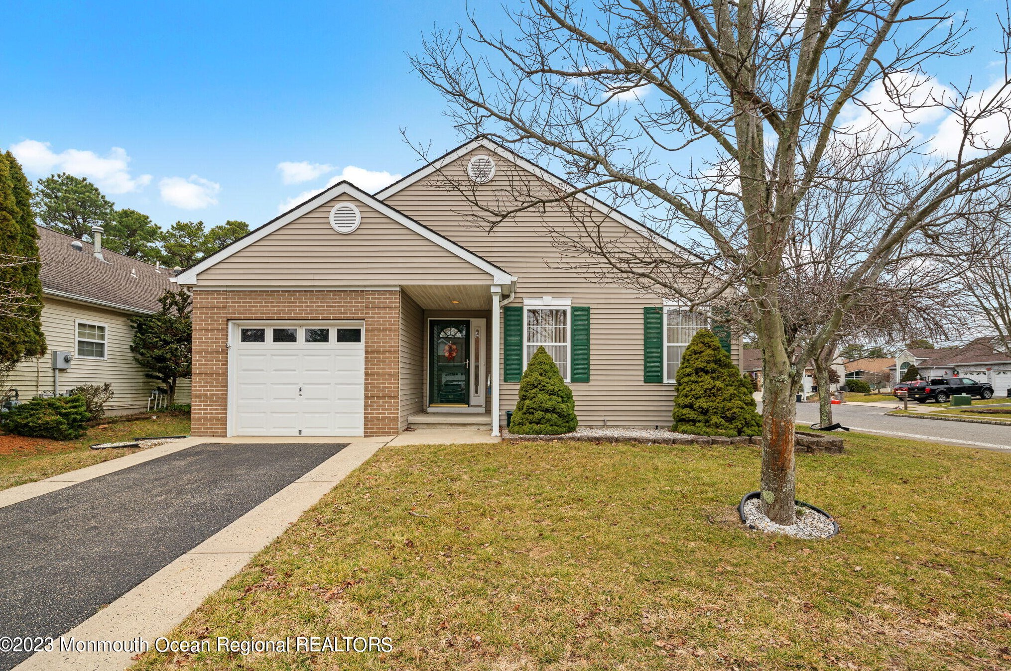 285 Jamaica Blvd, Toms River, NJ 08757-6028