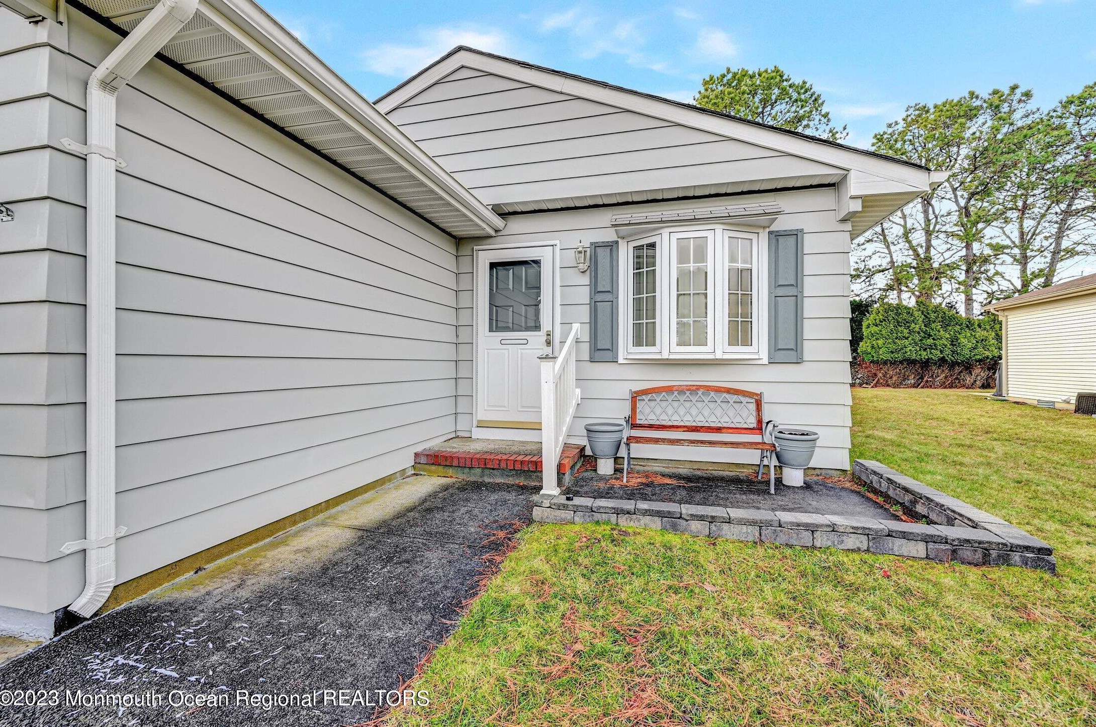 12 Redlands Ct, Toms River, NJ 08757-5920