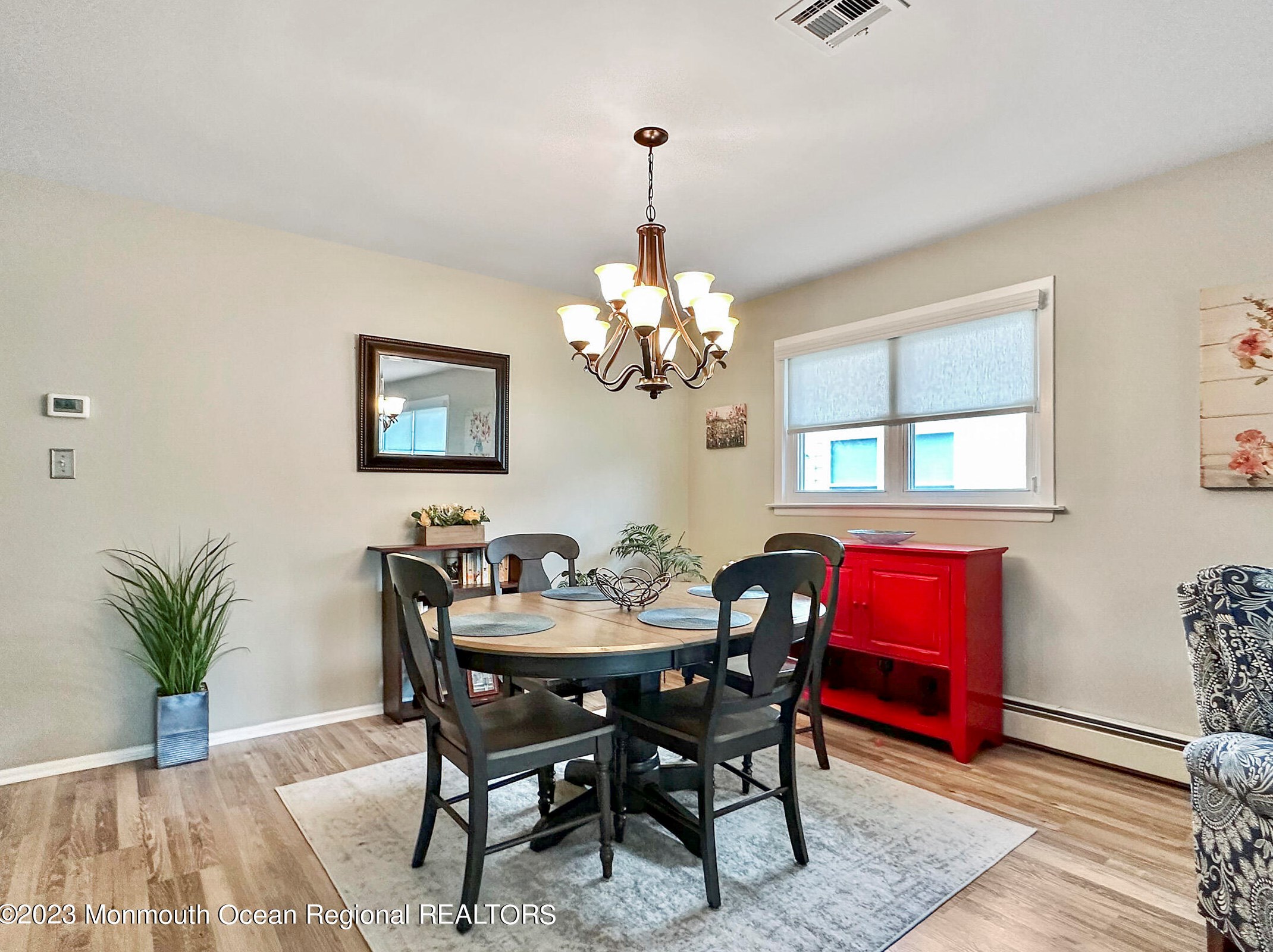6 Aztec Ct, Toms River NJ  08757-3814 exterior