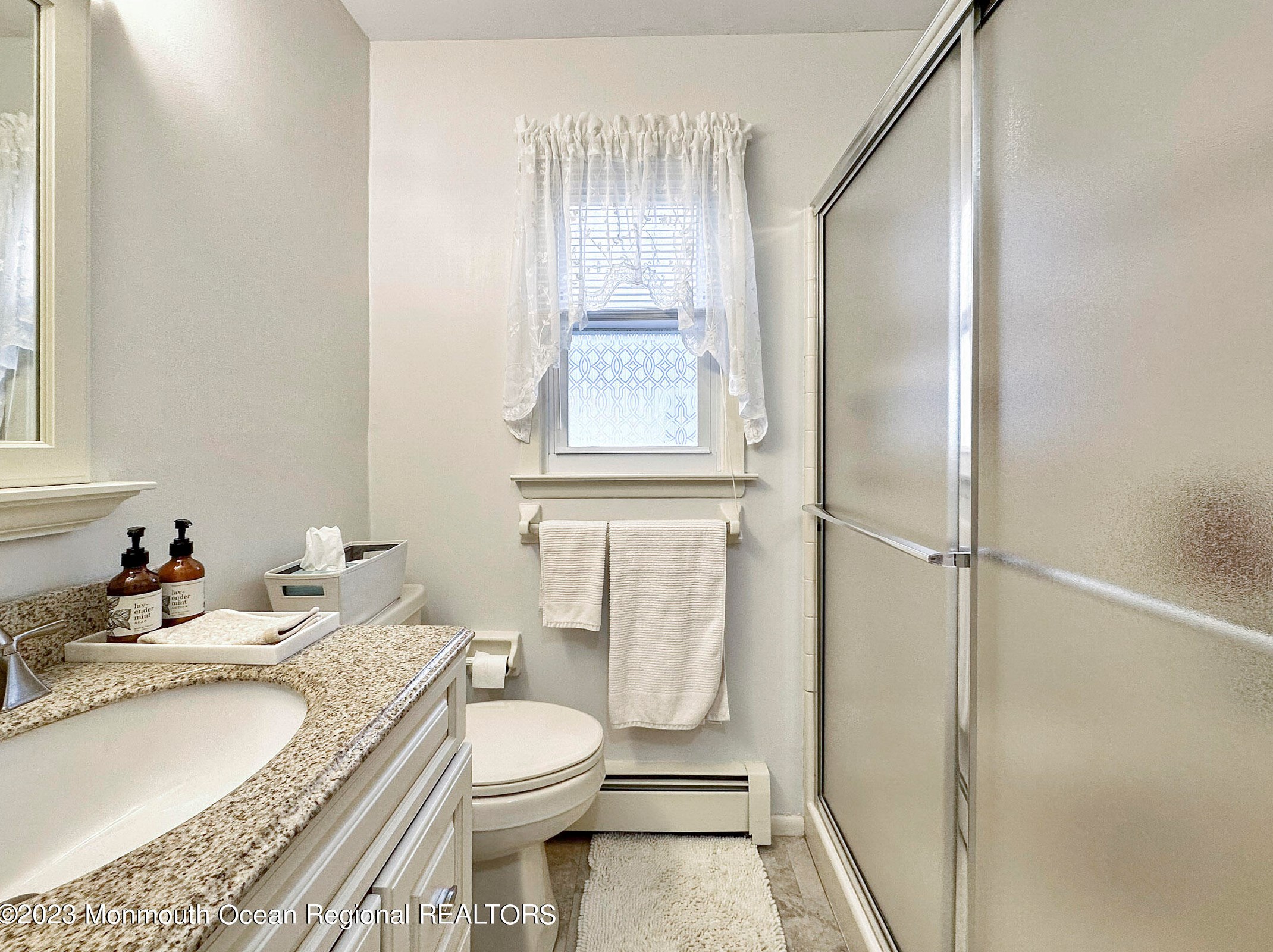 6 Aztec Ct, Toms River NJ  08757-3814 exterior