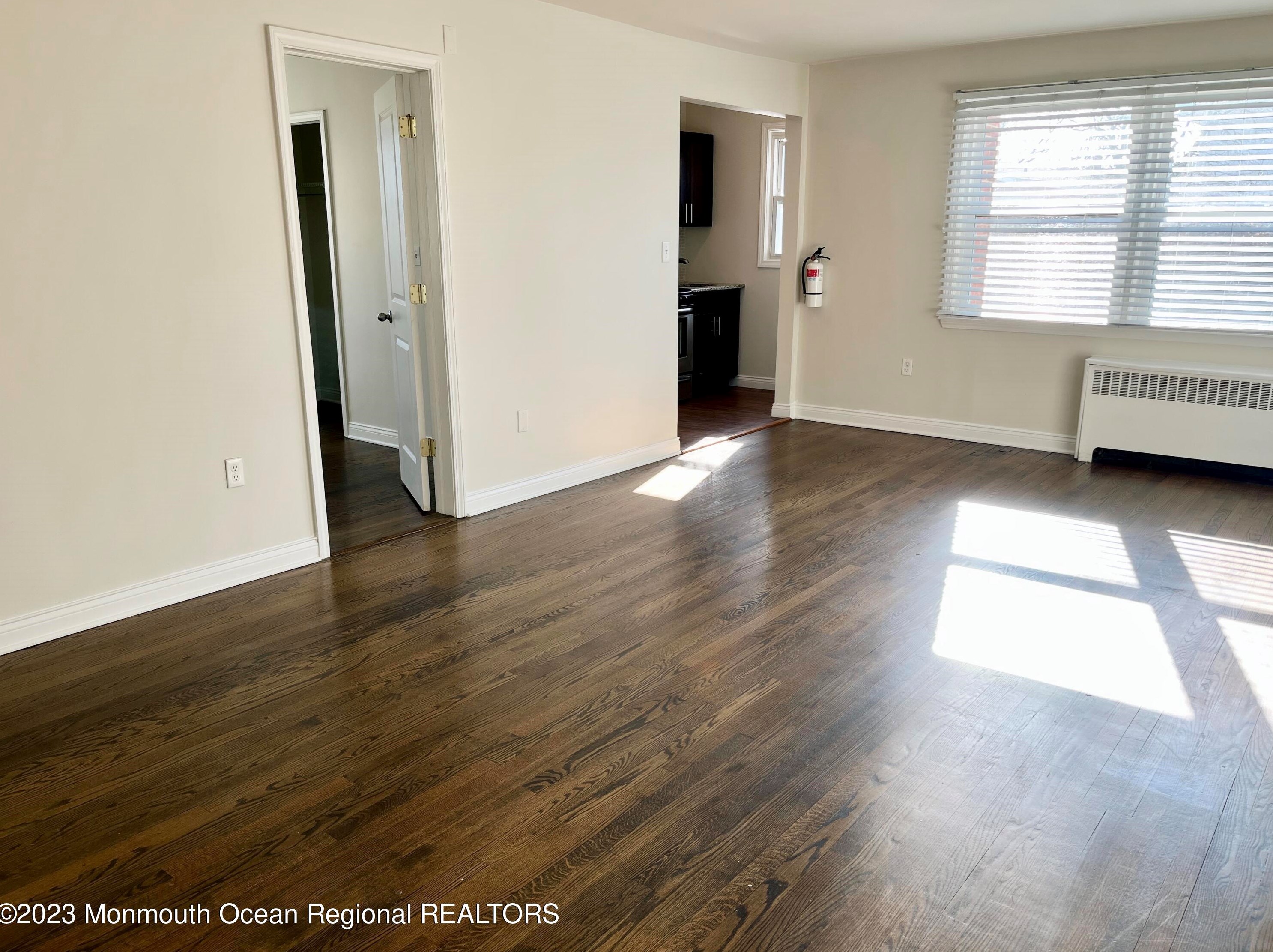 320 8th Ave #5, Tinton Falls, NJ 07712