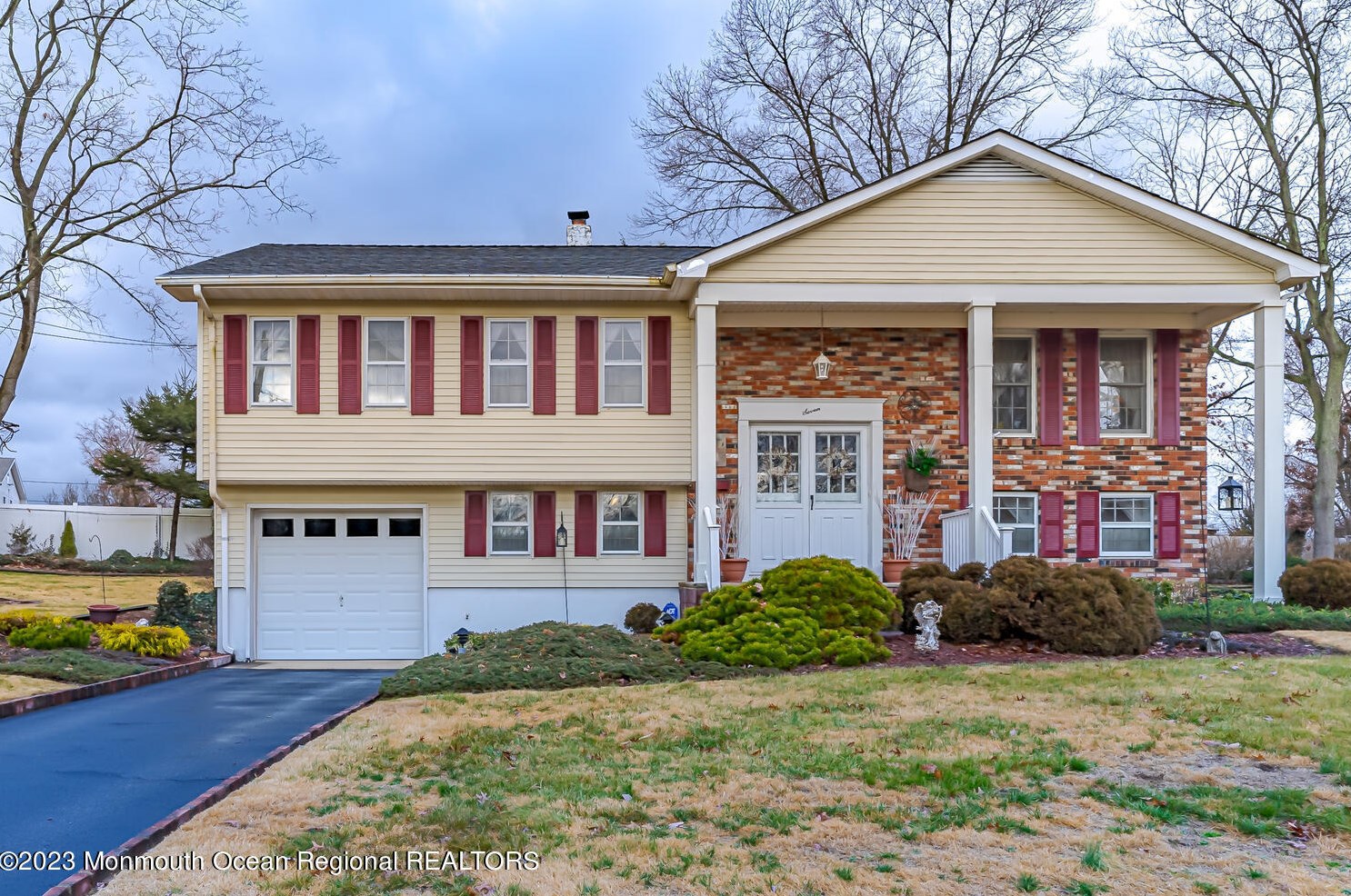 7 Brunswick Cir, Wall Township, NJ 07731-1721