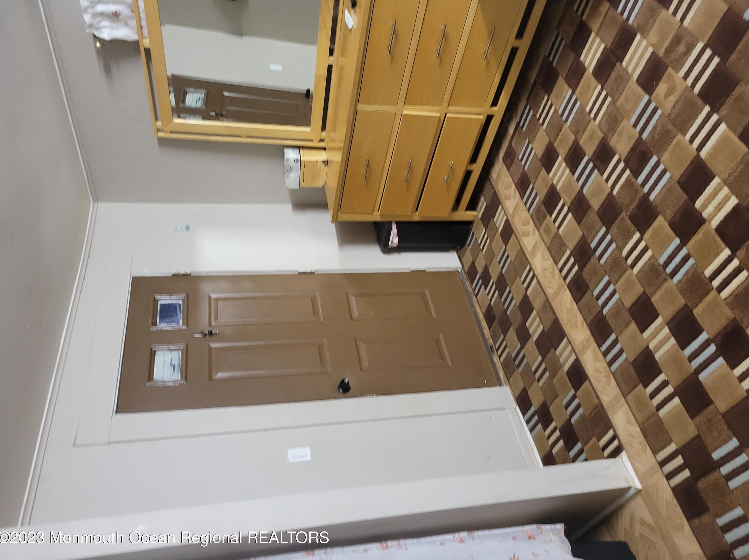 71 Lincoln Ct, Ideal Beach NJ  07734-1435 exterior