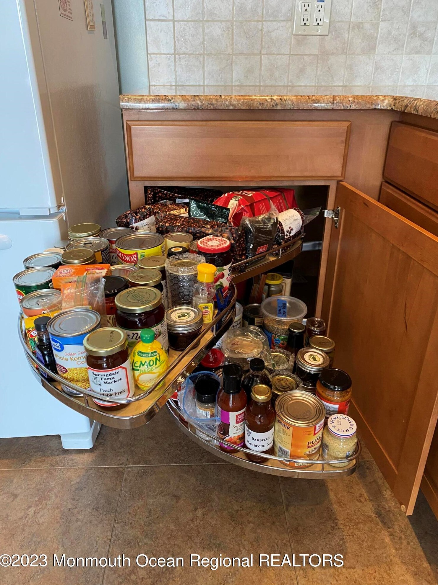 40 Portland Dr, Tuckerton NJ  08087-1213 exterior