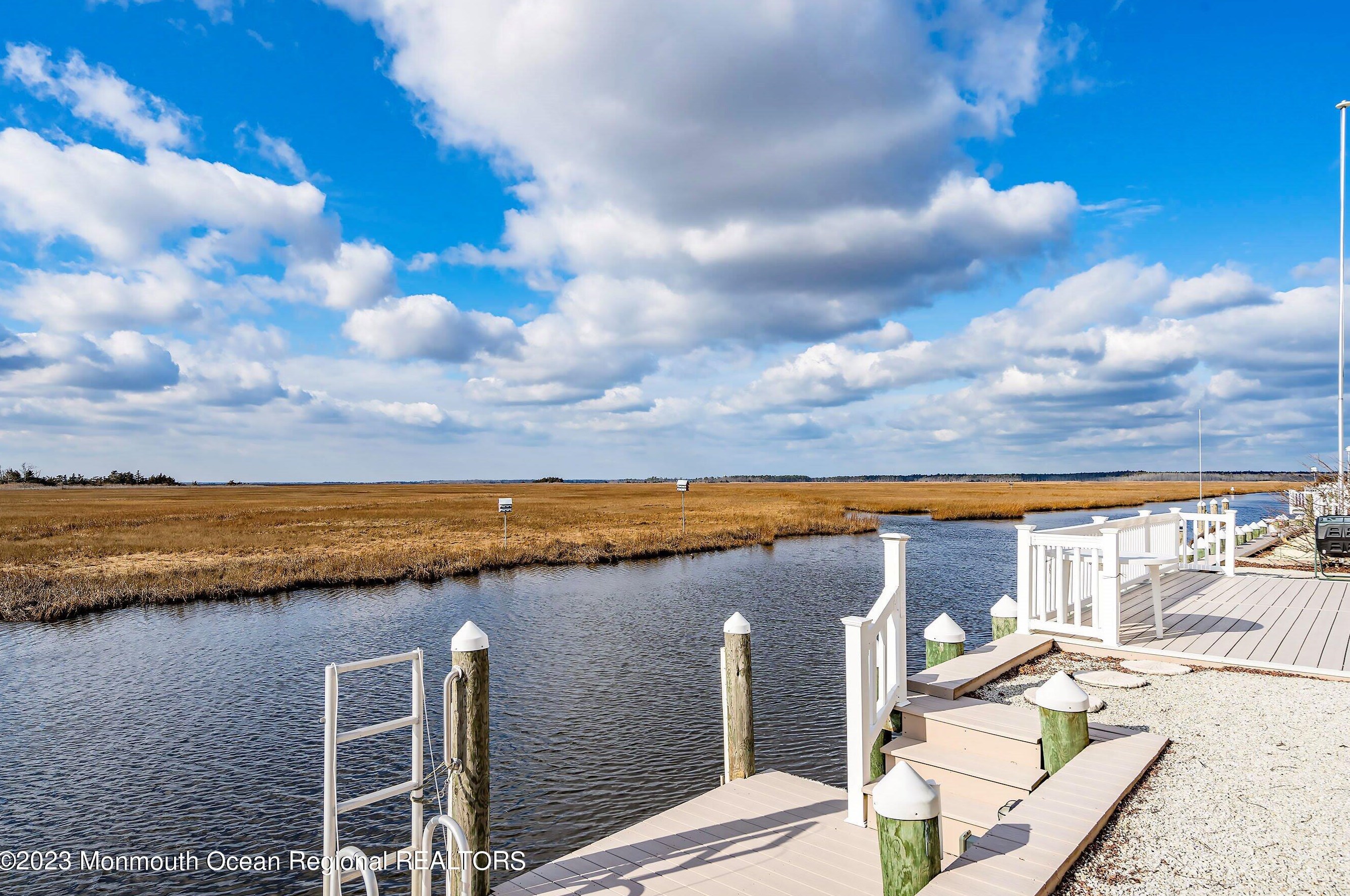 40 Portland Dr, Tuckerton NJ  08087-1213 exterior