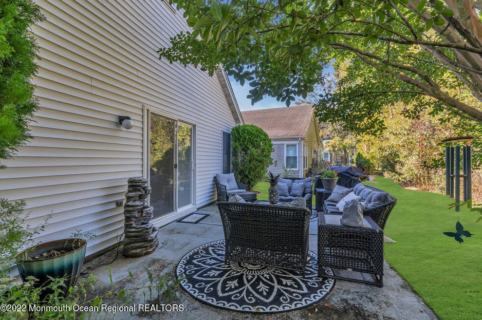2413 Coral Leaf Rd, Toms River NJ  08755-1802 exterior