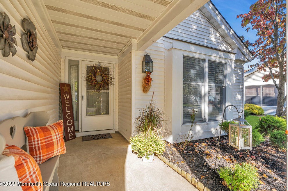 2413 Coral Leaf Rd, Toms River NJ  08755-1802 exterior