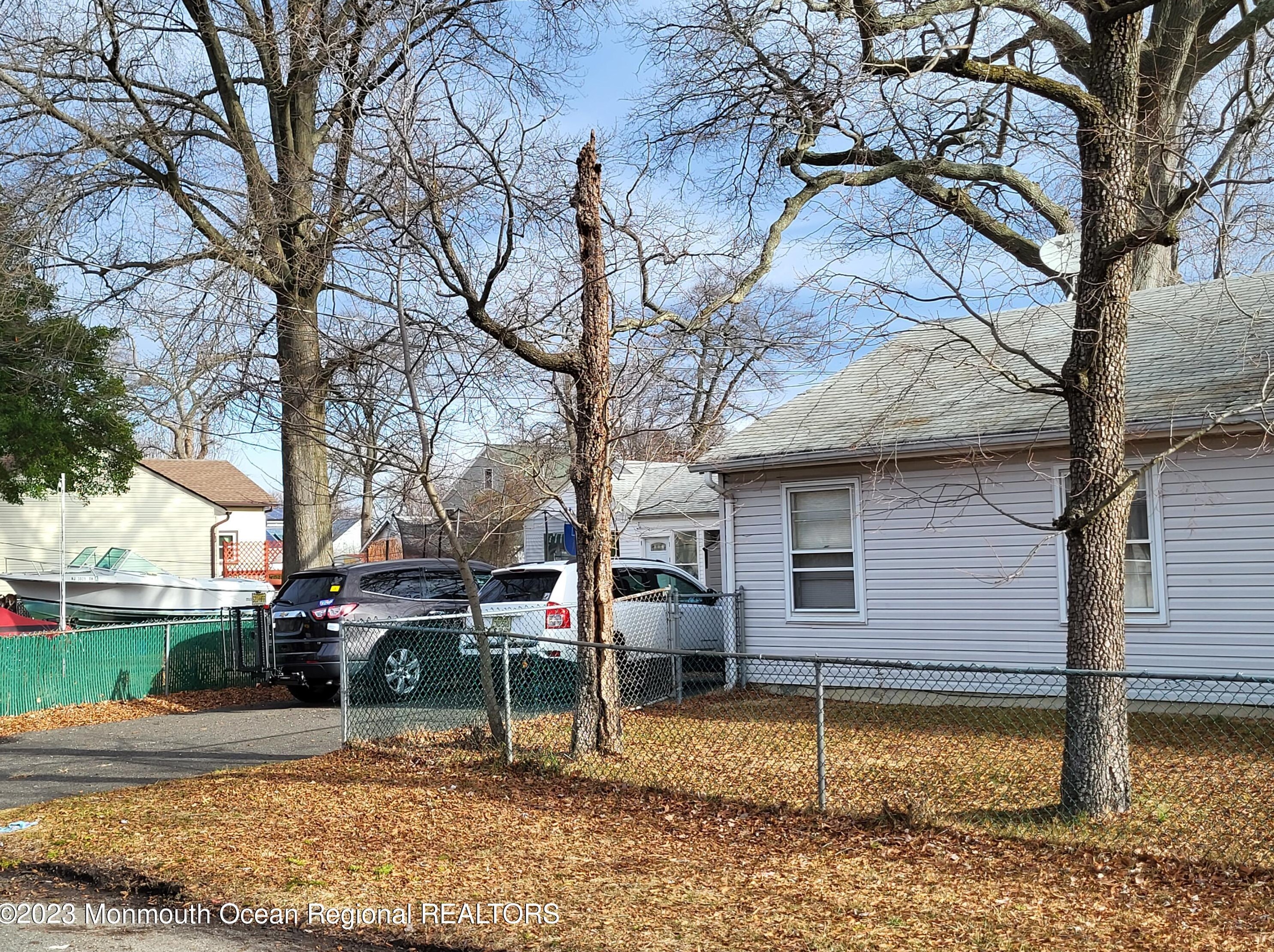 135 Lawrence Ave, Ideal Beach, NJ 07734-1745