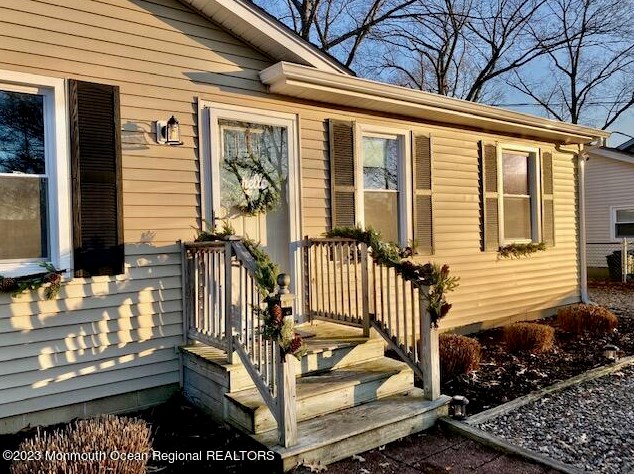 463 Ensign Rd, Lacey, NJ 08731