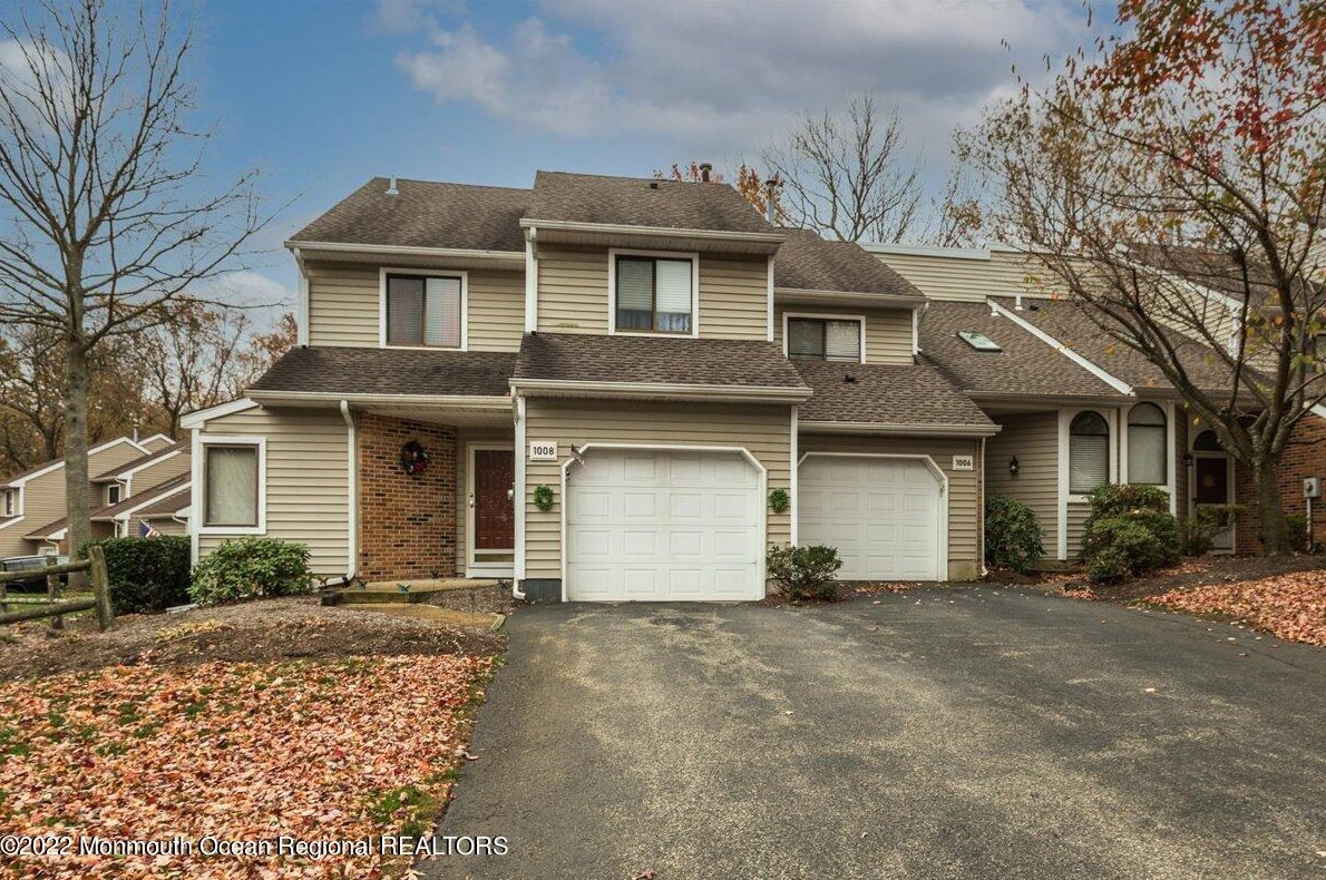 1008 Burntwood Trl, Toms River, NJ 08753-2739