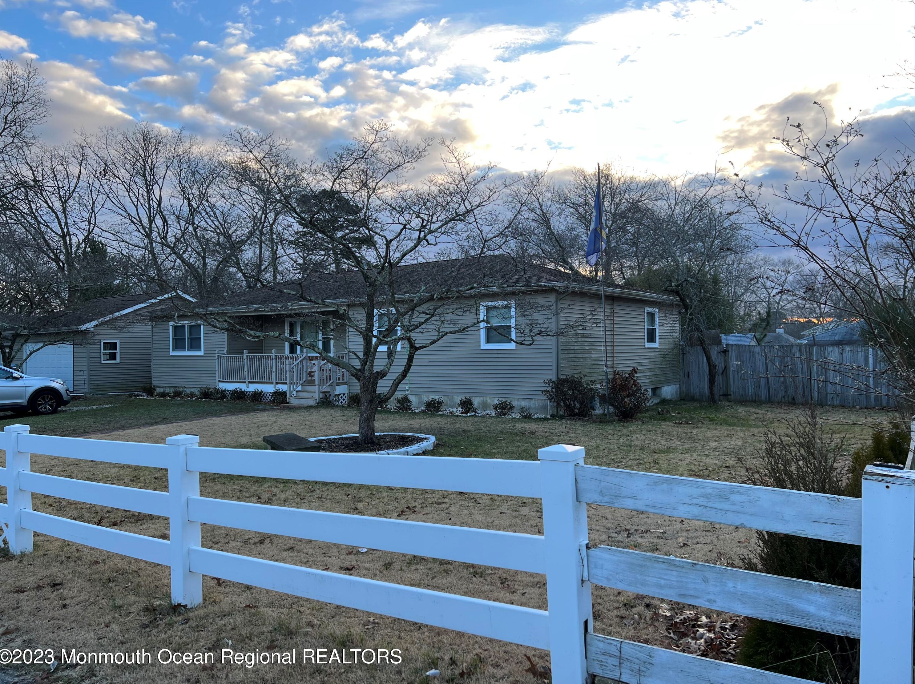 507 Elwood St, Lacey, NJ 08731