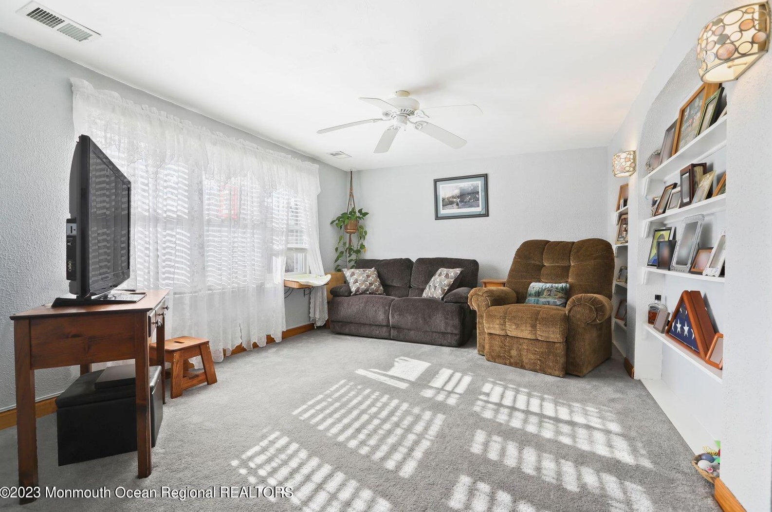 5 Kings Ct, Jackson Twp, NJ 08527