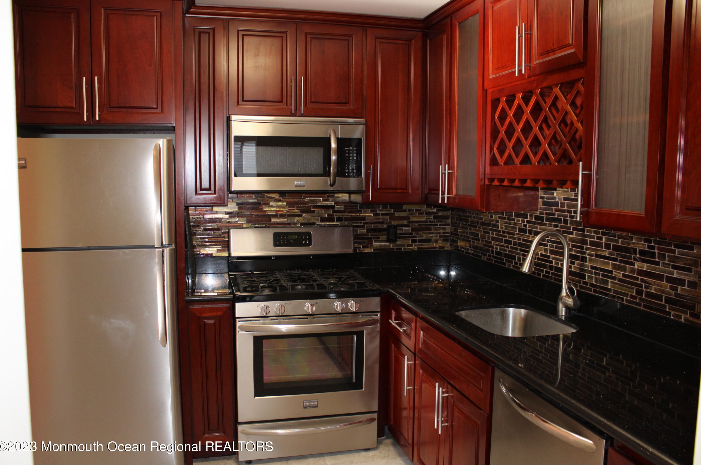 94 Azalea Cir, Jackson Twp, NJ 08527