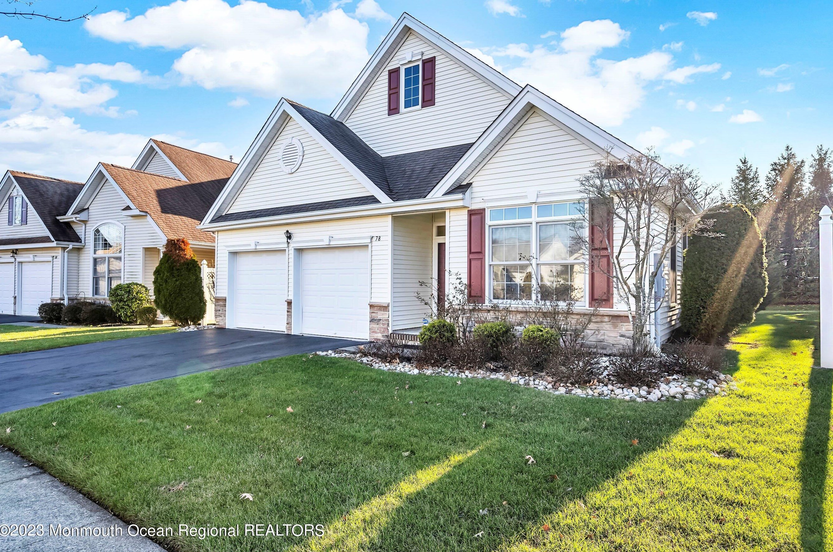 78 Londonberry Dr, Holmdel Village, NJ 07733