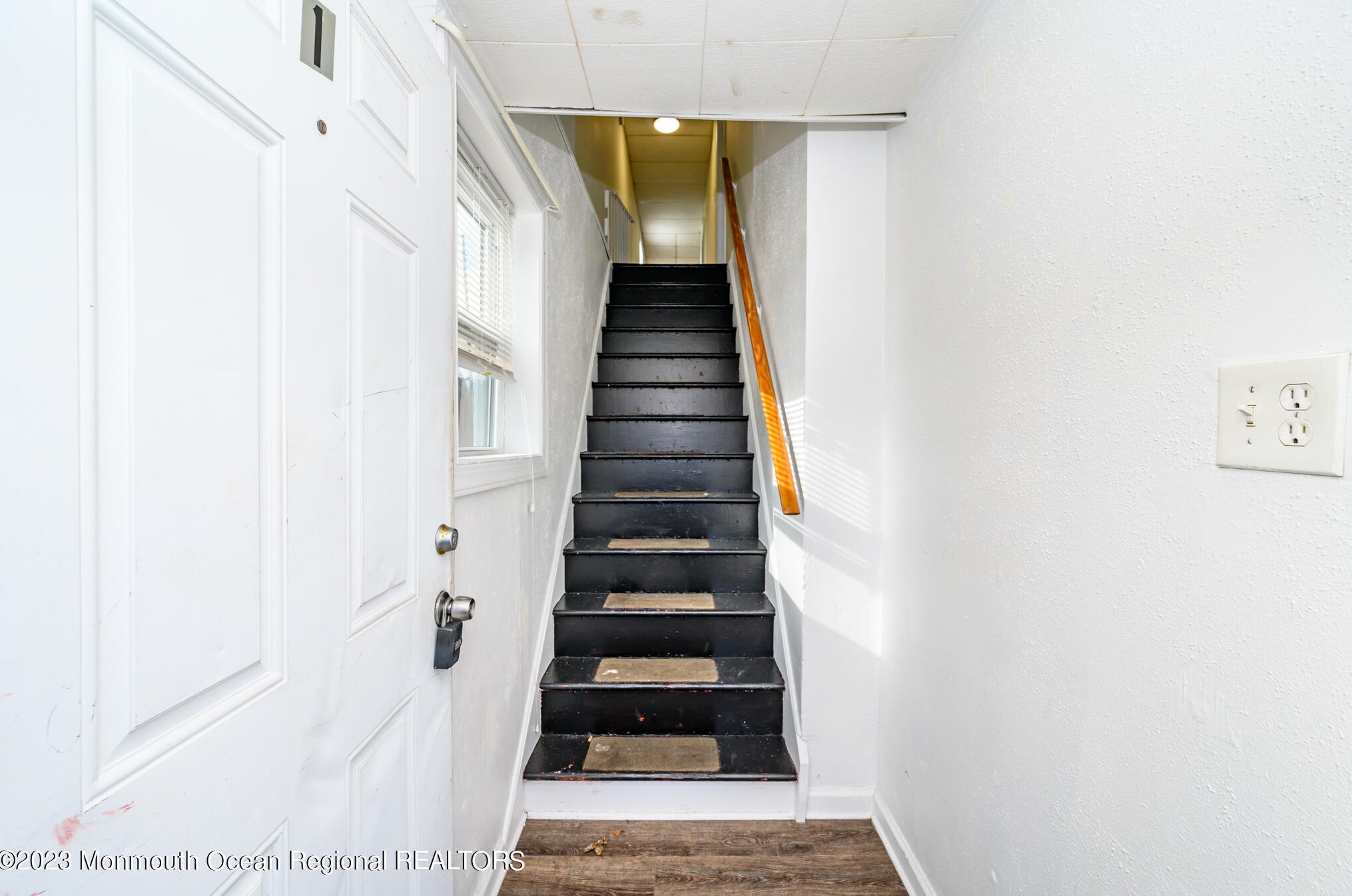 1007 Barnegat Ave, Pelican Island, NJ 08751
