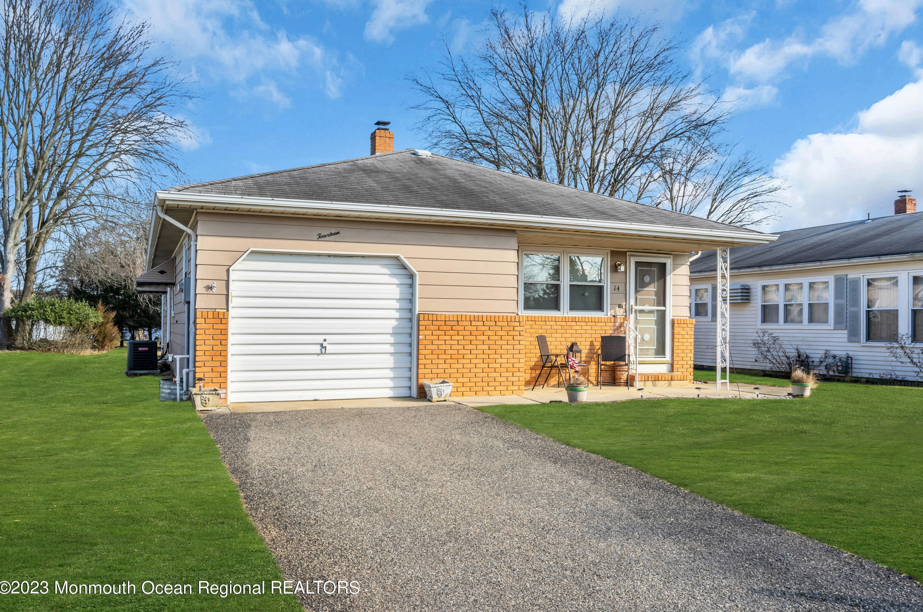 14 Castle Harbor Dr, Toms River, NJ 08757-3930