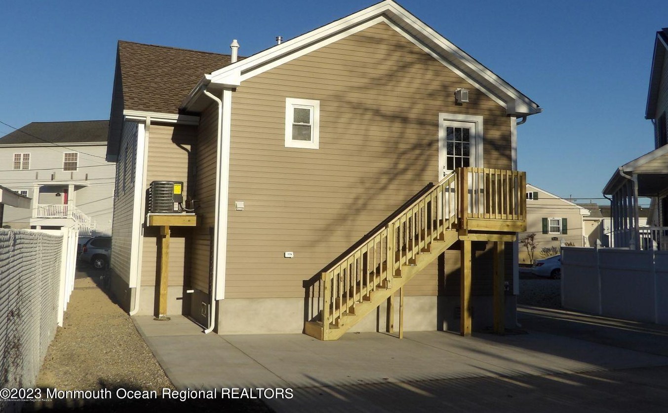 3138 Creek Rd, Toms River, NJ 08753-4651