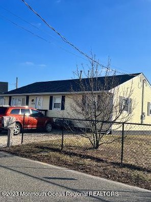 3135 Veeder Ave, Toms River, NJ 08753-4645