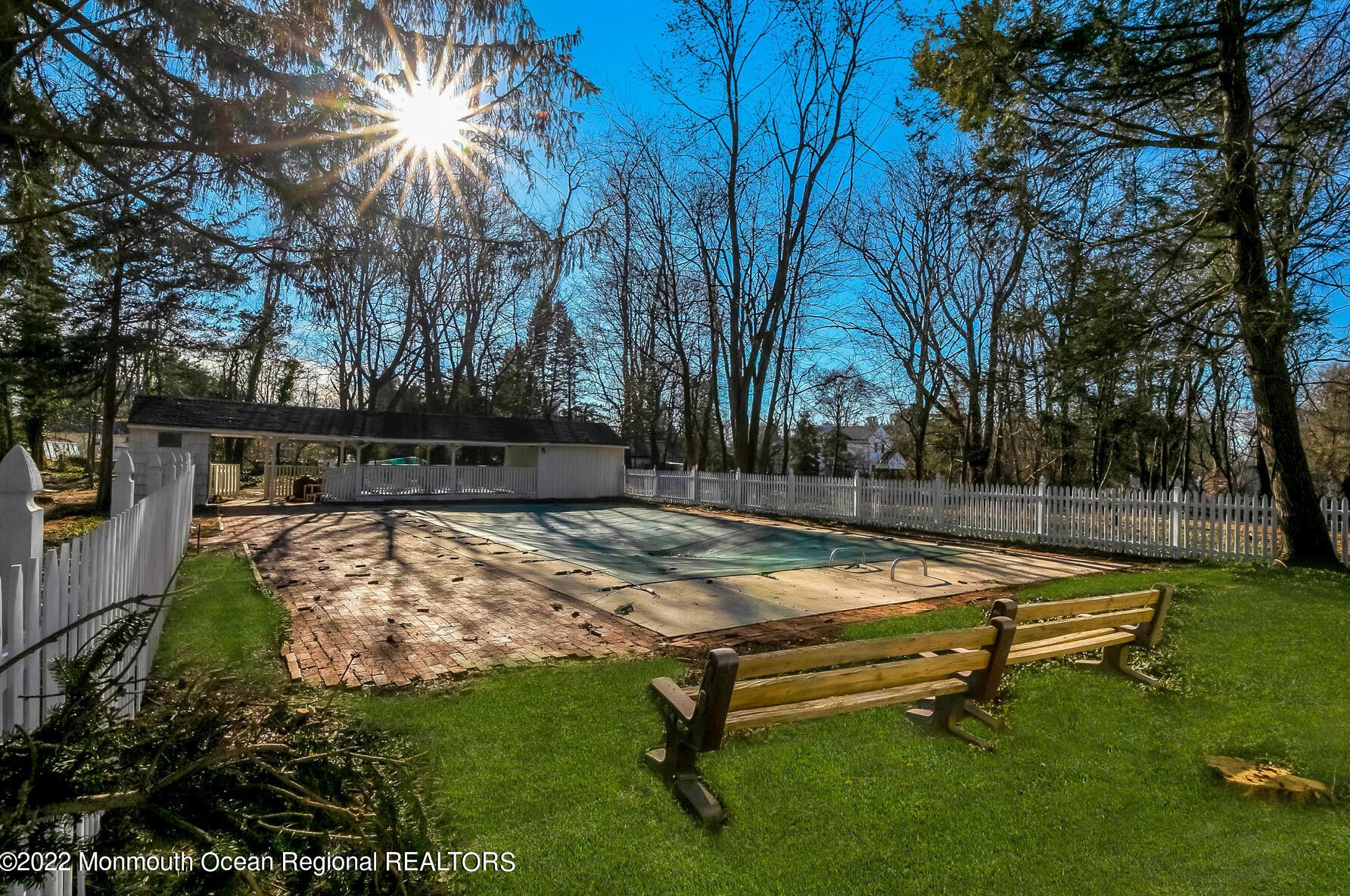 33 New St, Vanderburg NJ  07722-1646 exterior
