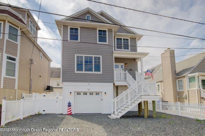35 Coolidge Ave, Pelican Island, NJ 08751