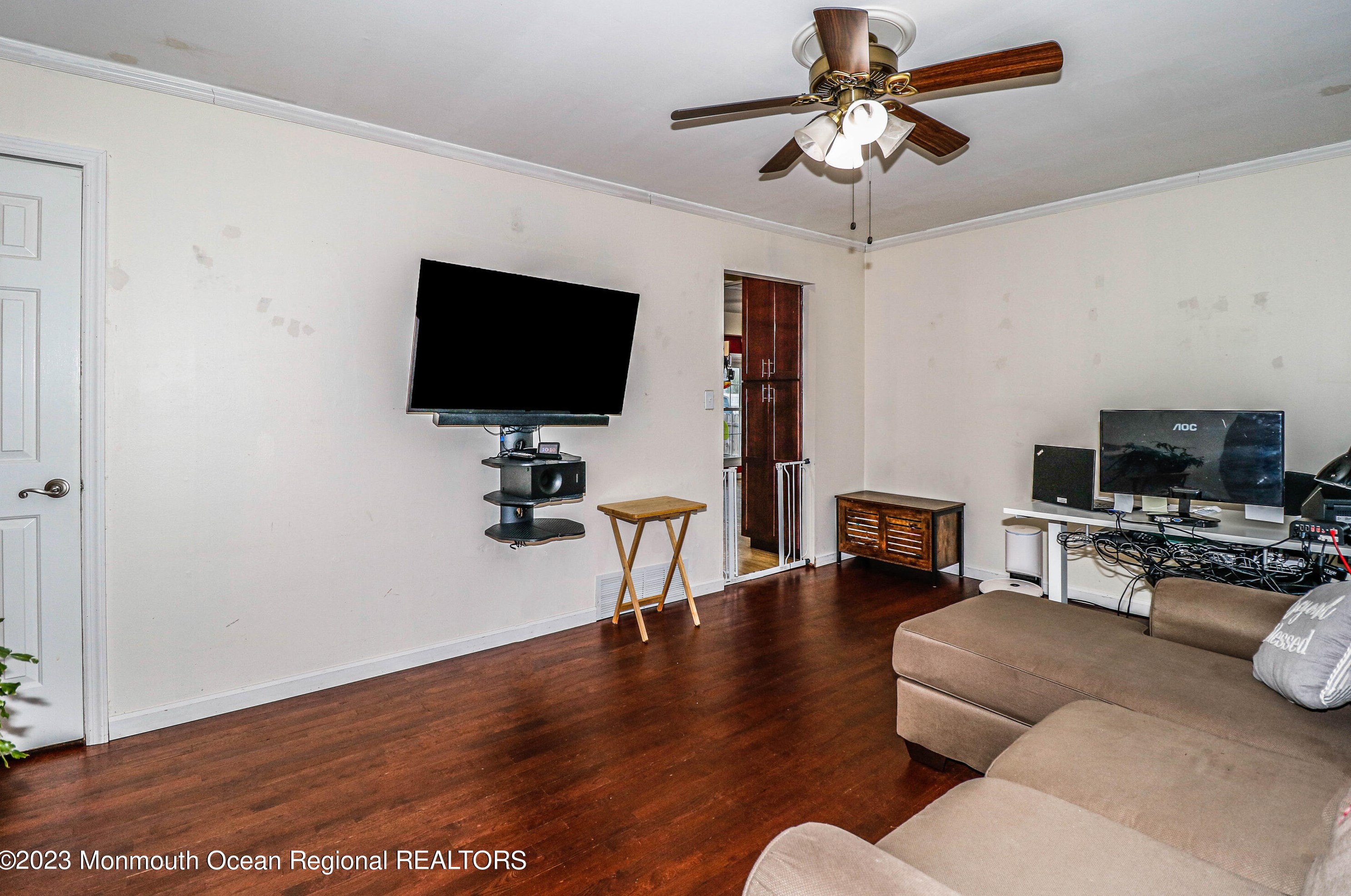 352 Mizzen Ave, Beachwood, NJ 08722-3918