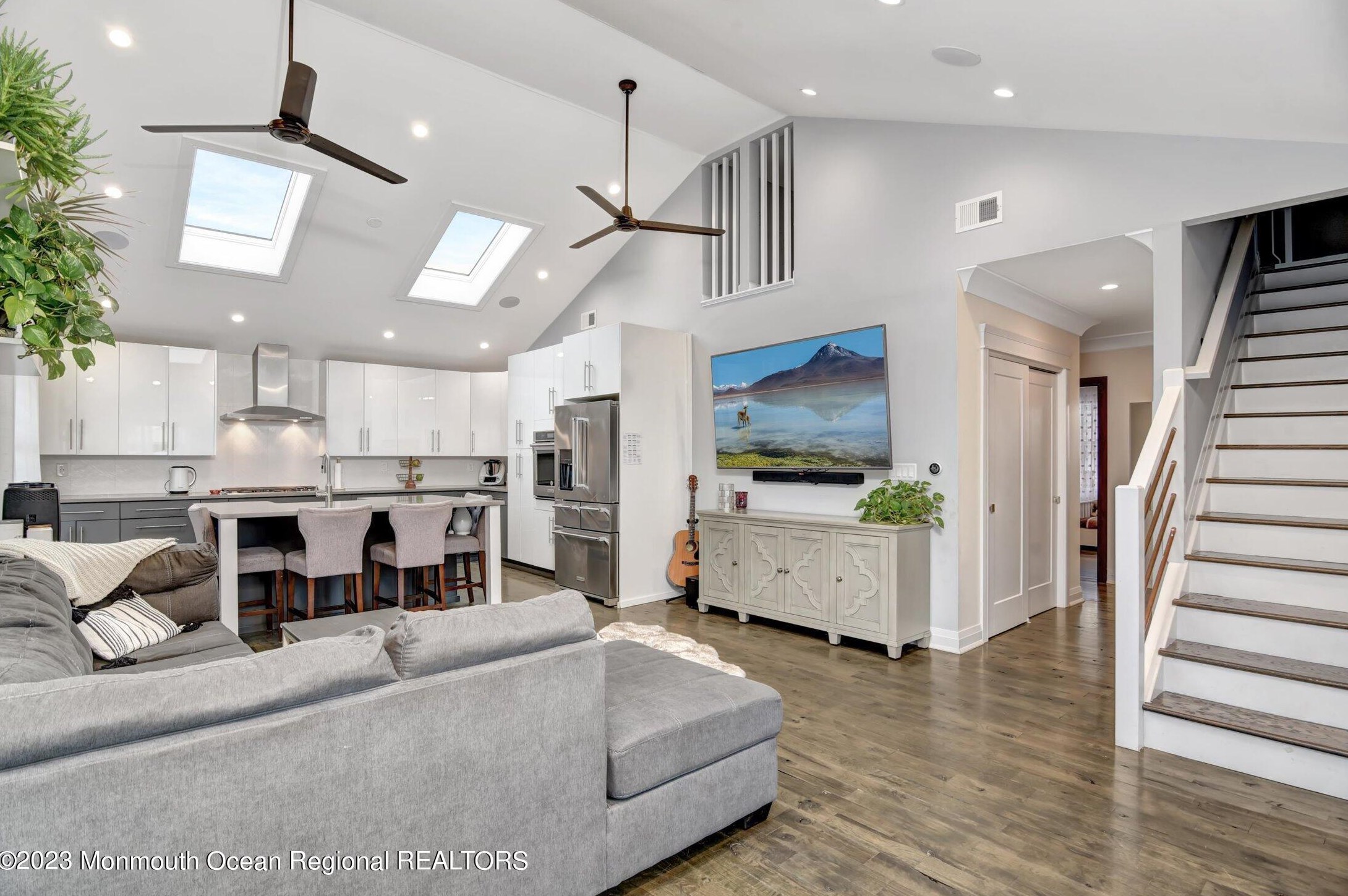 131 Creek Rd, Ideal Beach, NJ 07734