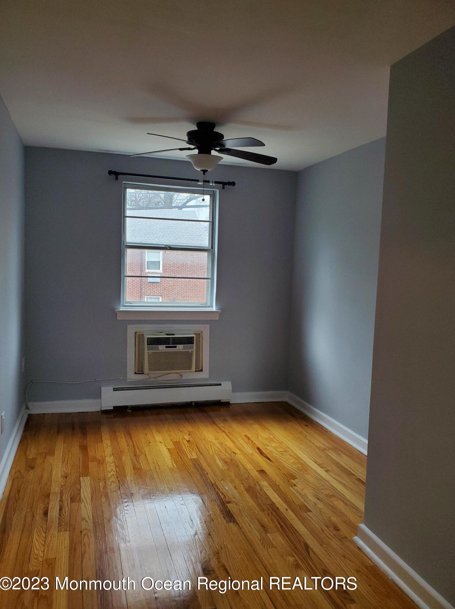 173 Manor Dr, Tinton Falls, NJ 07701