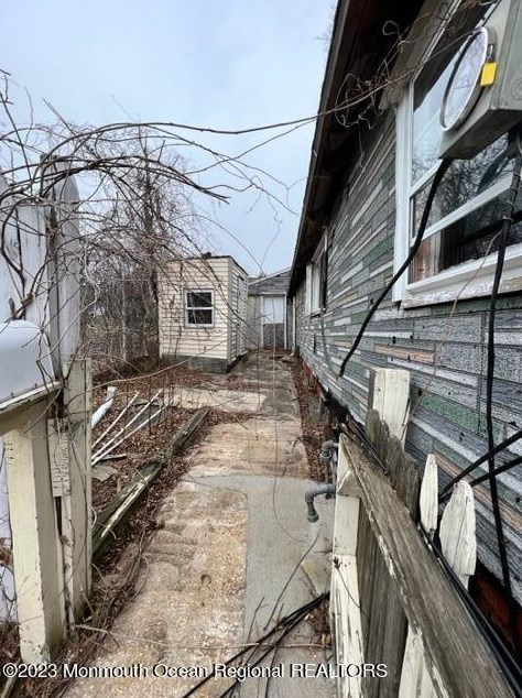 181 Center Ave, Ideal Beach, NJ 07734-1037