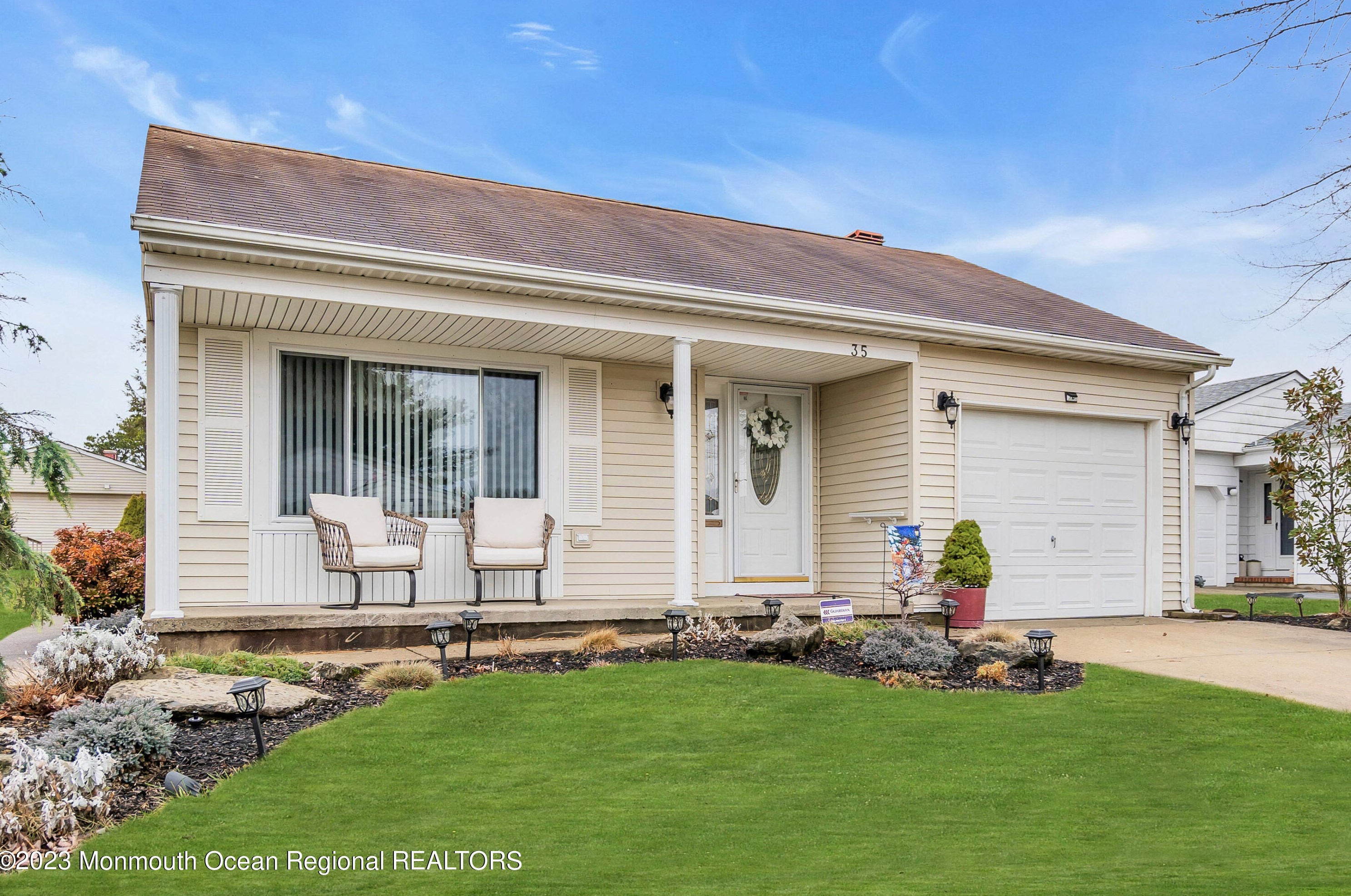 35 Santo Domingo Dr, Toms River, NJ 08757-6432