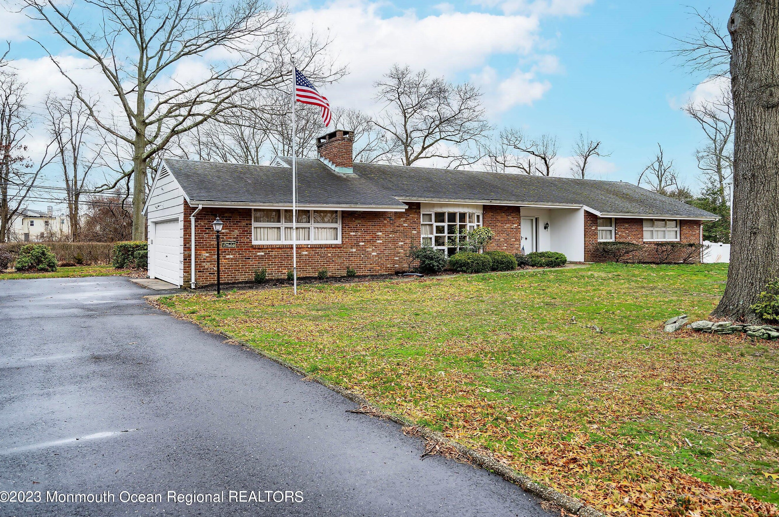 1501 Oxford Ln, Belmar, NJ 07719