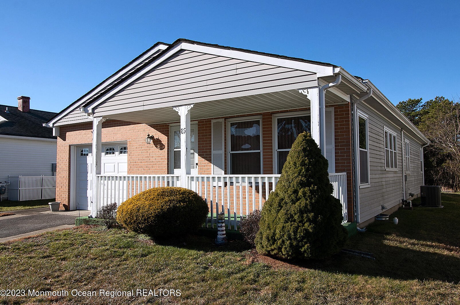 85 Trent Dr, Toms River, NJ 08757-6576