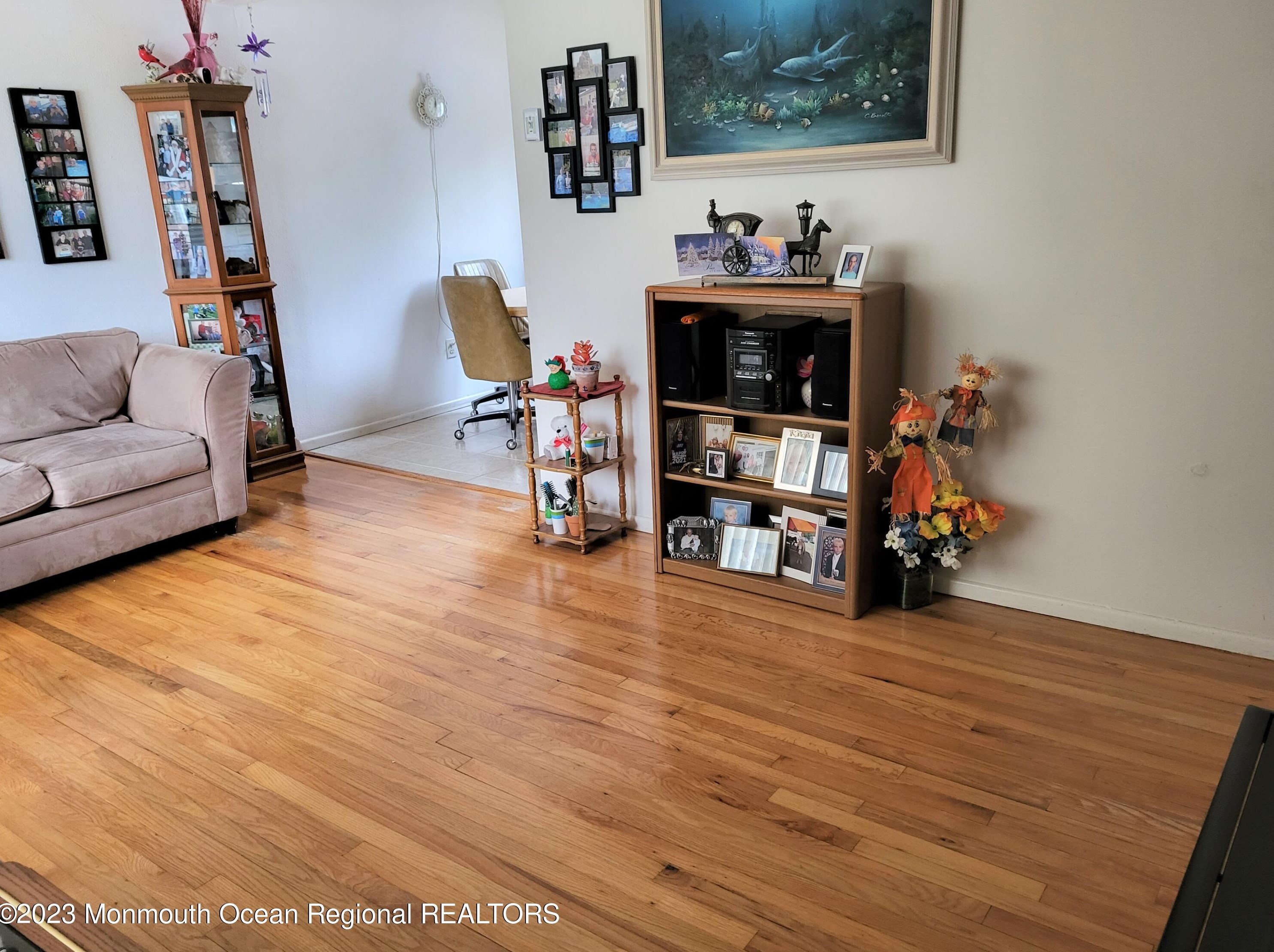 280 Sky Manor Blvd, Bricktown, NJ 08723