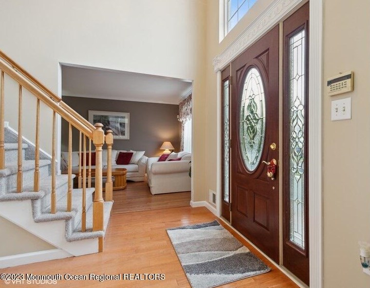 30 Heritage Dr, Millstone Township, NJ 07726-1552