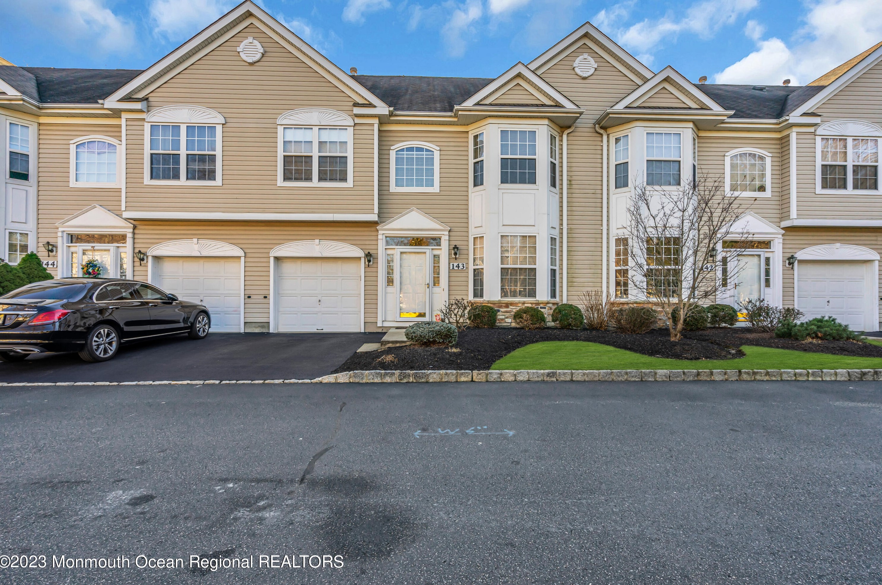 143 Shinnecock Dr, Millstone Township, NJ 07726