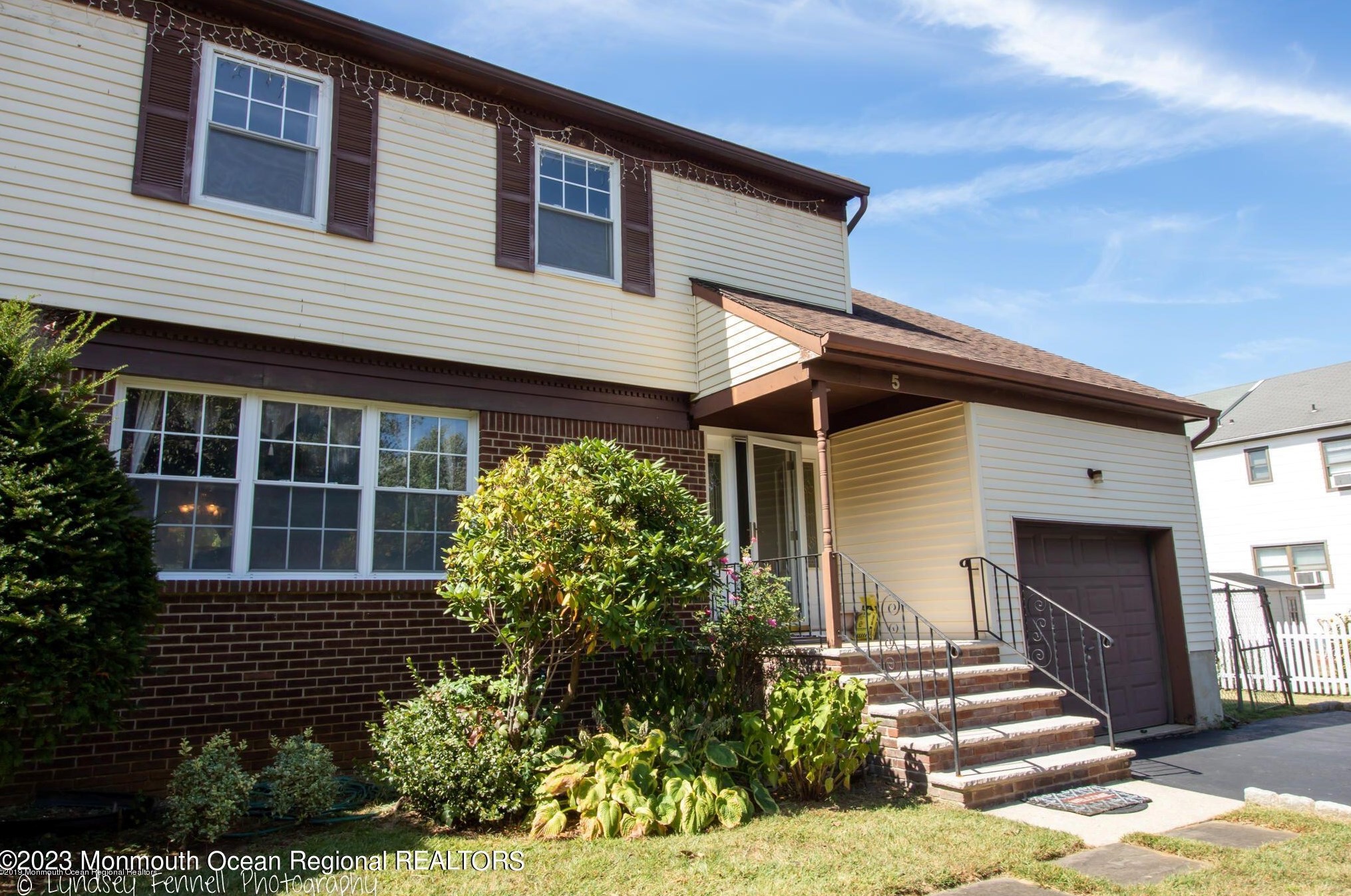 5 Kolas Ct, Middletown, NJ 07748