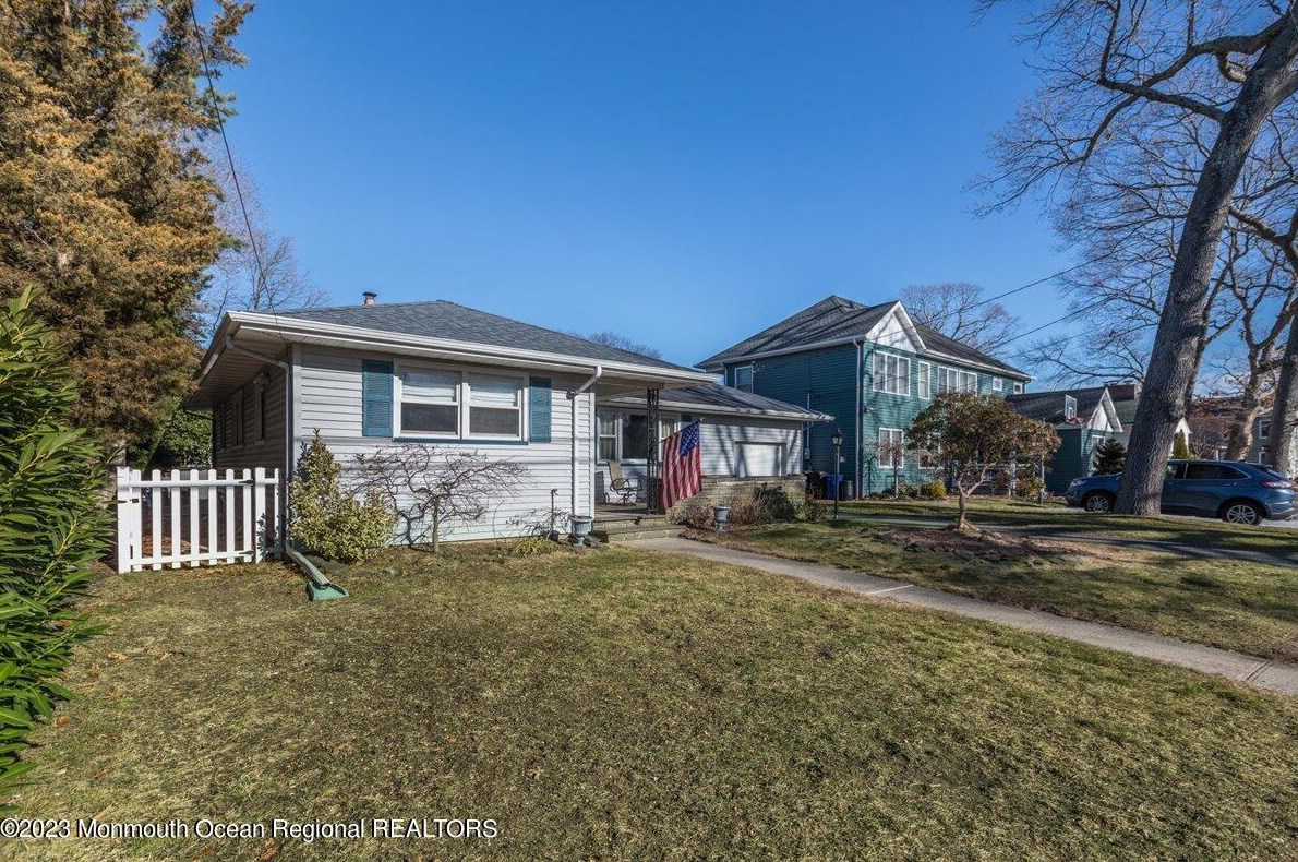 1151 Pine Bluff Ave, Point Pleasant Beach, NJ 08742
