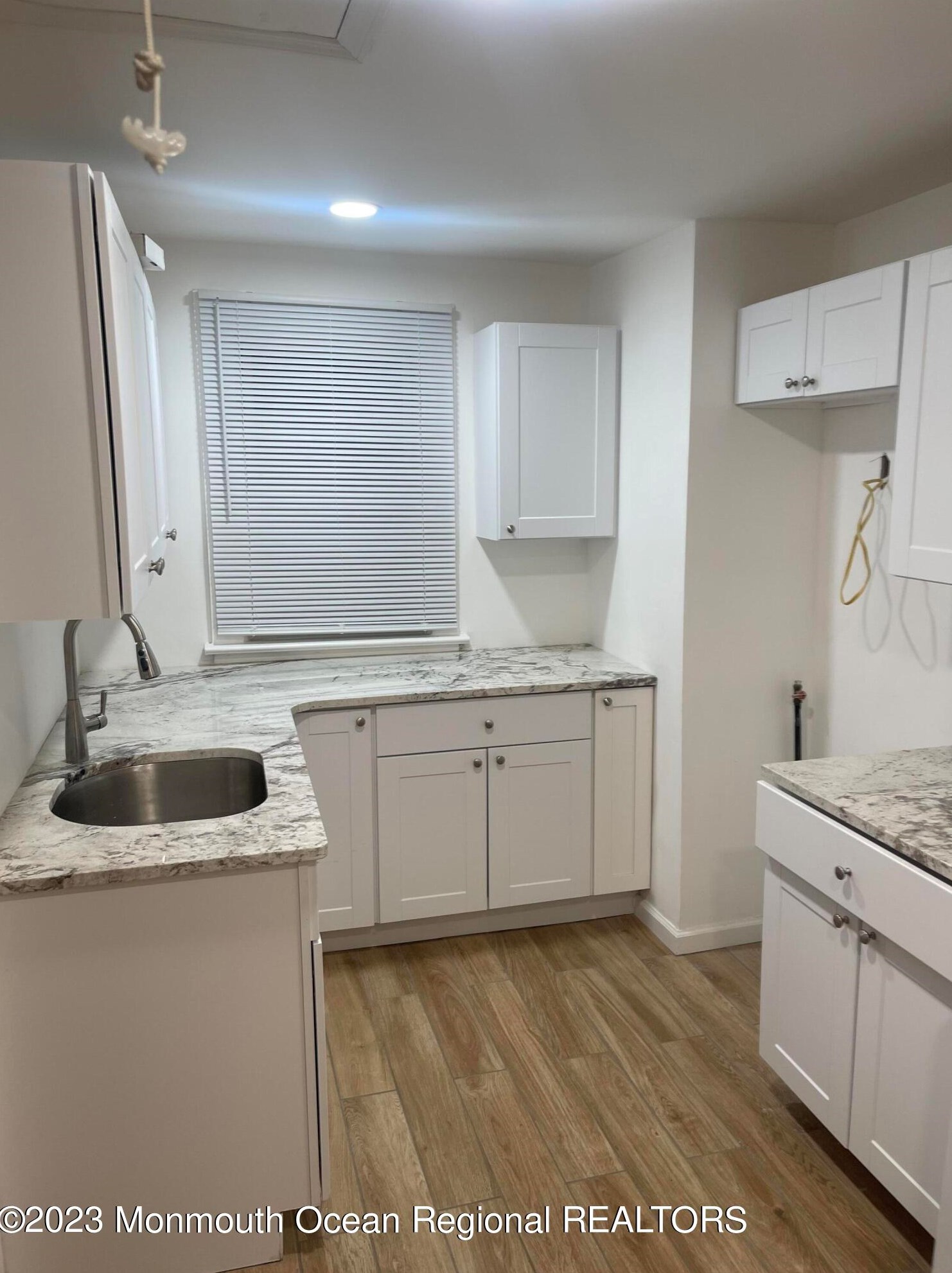 52 Bayview Ave, Ideal Beach NJ  07734-1235 exterior