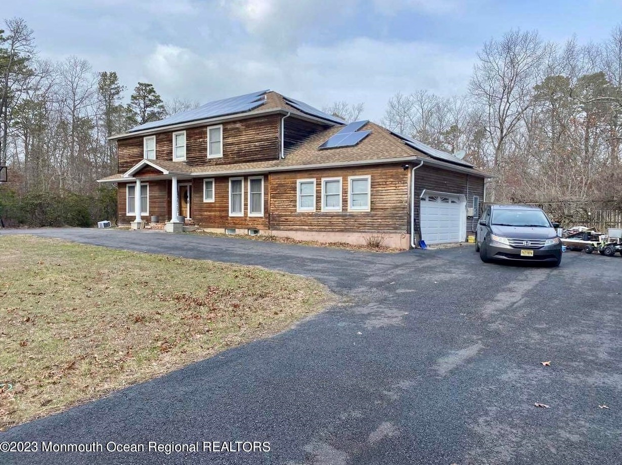 7 Angela Dr, Tuckerton, NJ 08087
