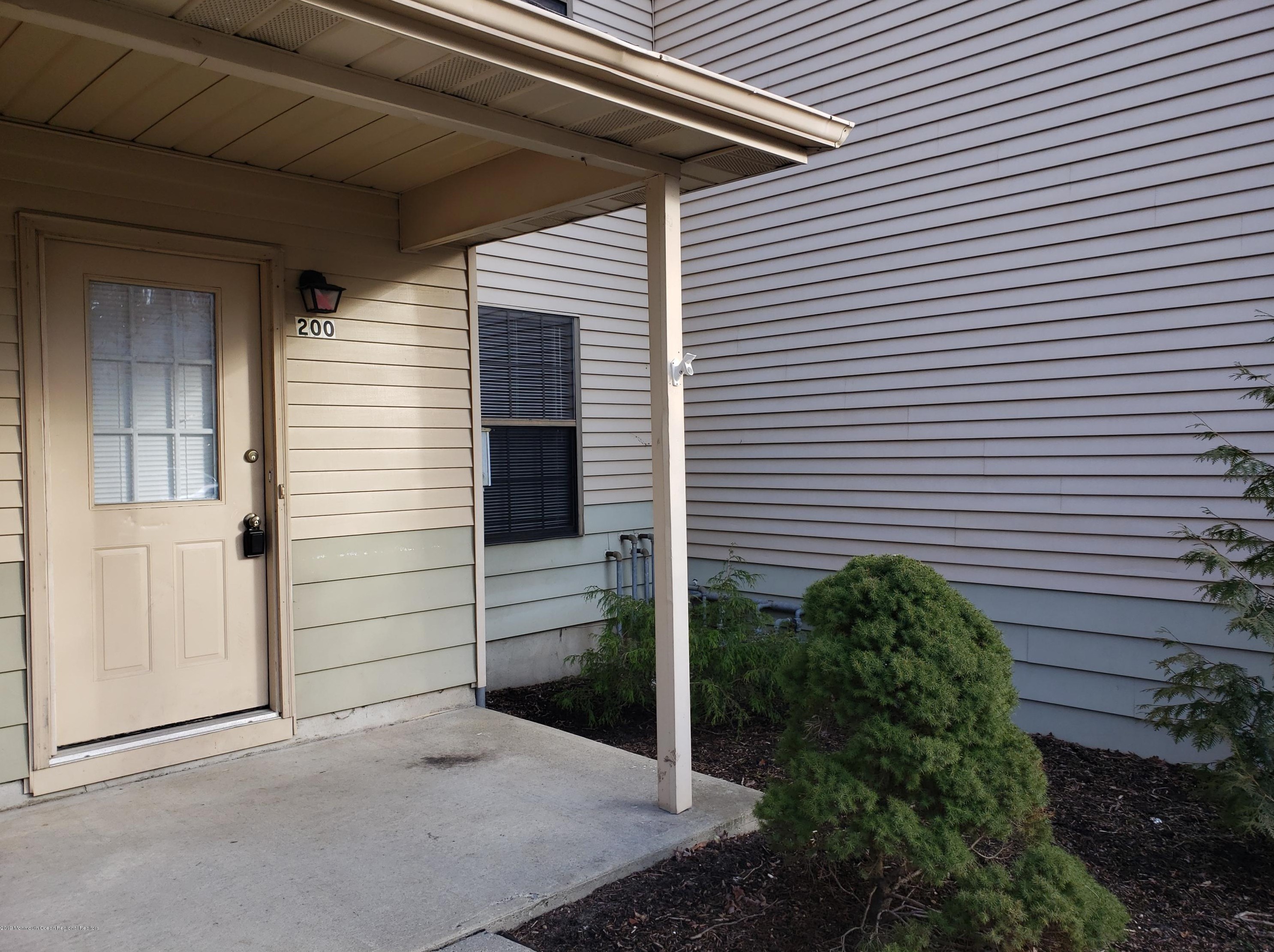 200 Daisy Ct, Jackson Twp, NJ 08527