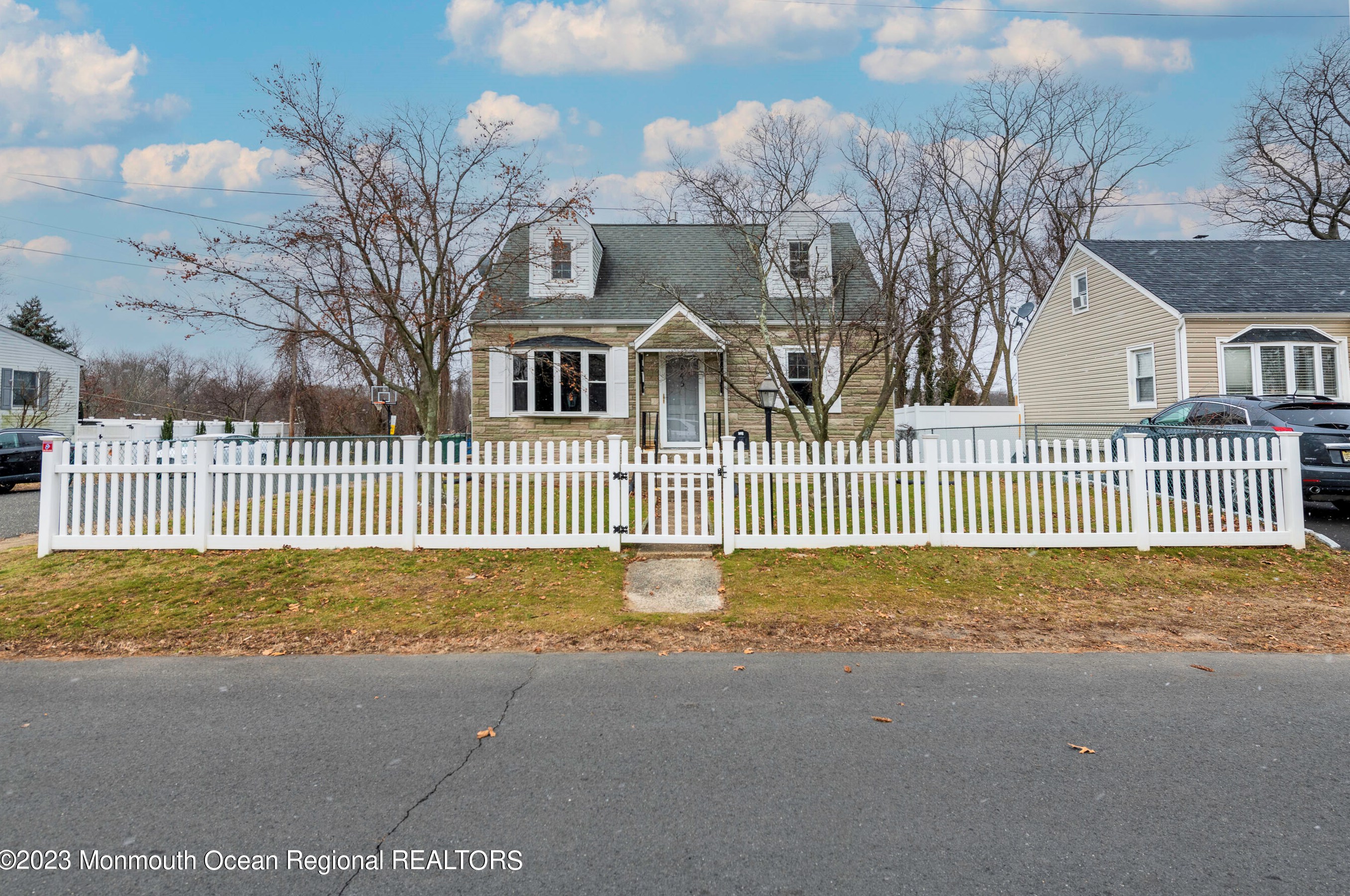 145 Hudson Ave, Ideal Beach, NJ 07734-3269