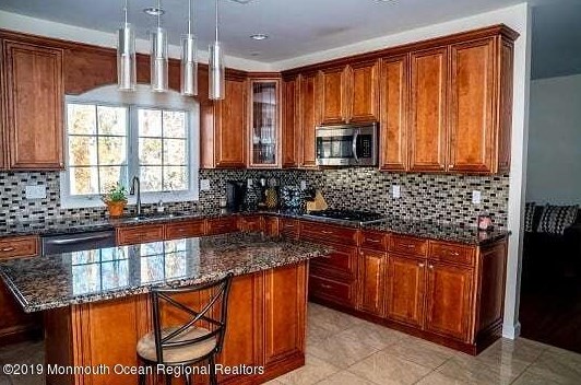 539 Trenton Ave, Oakhurst NJ  07755-1133 exterior